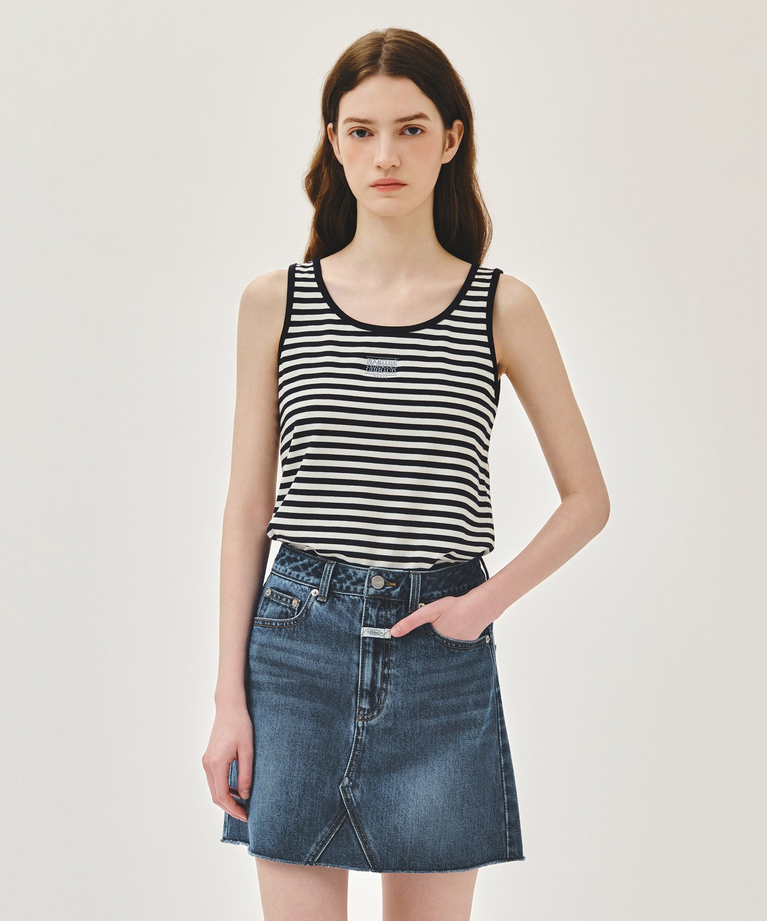 W SMALL CLAASIC LOGO SLEEVELESS