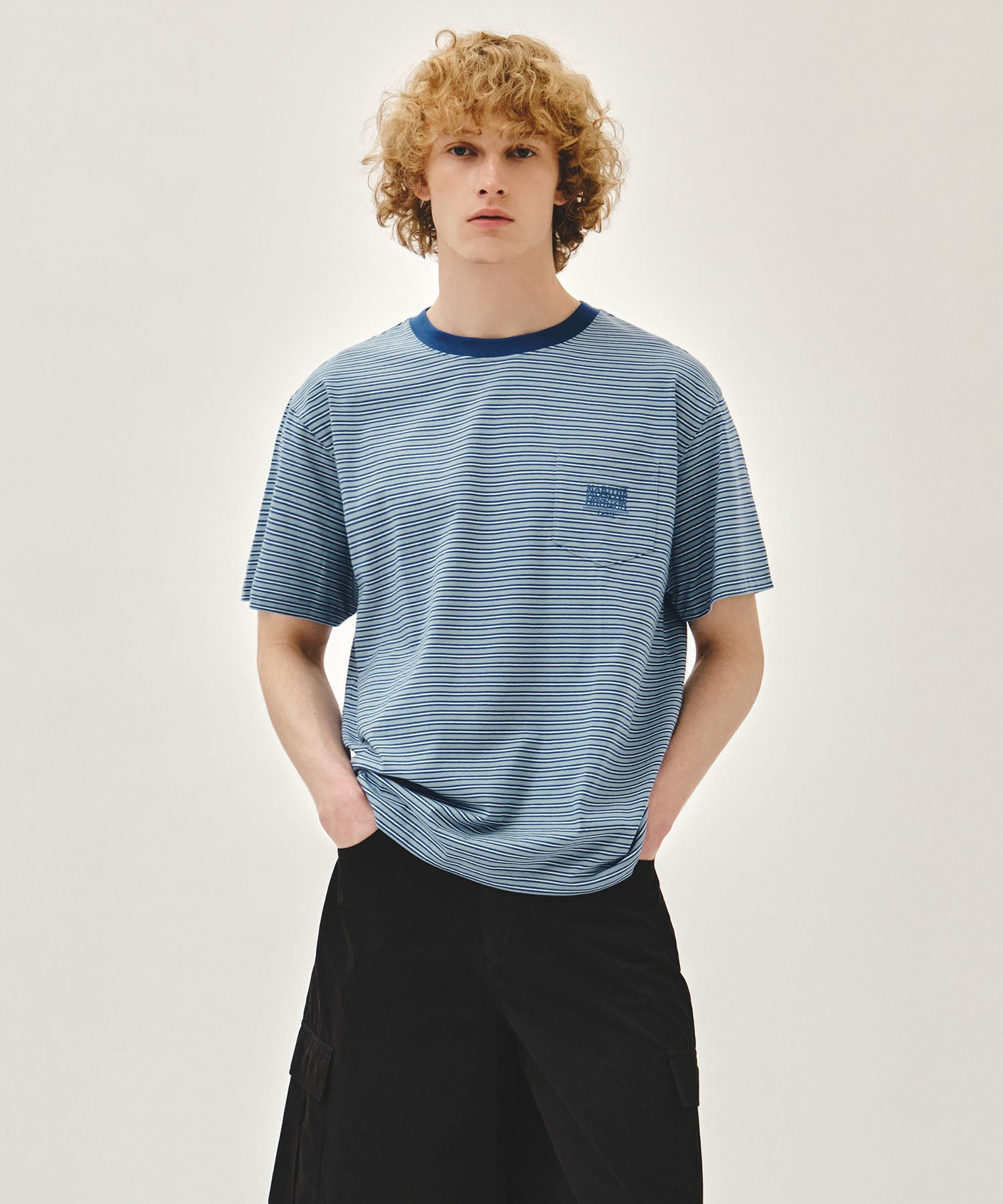 SMALL CLASSIC LOGO STRIPE RINGER TEE