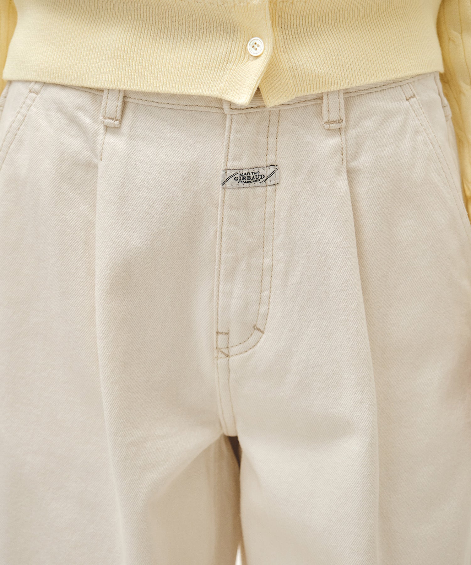 W LOW-WAIST TUCK WIDE DENIM PANTS