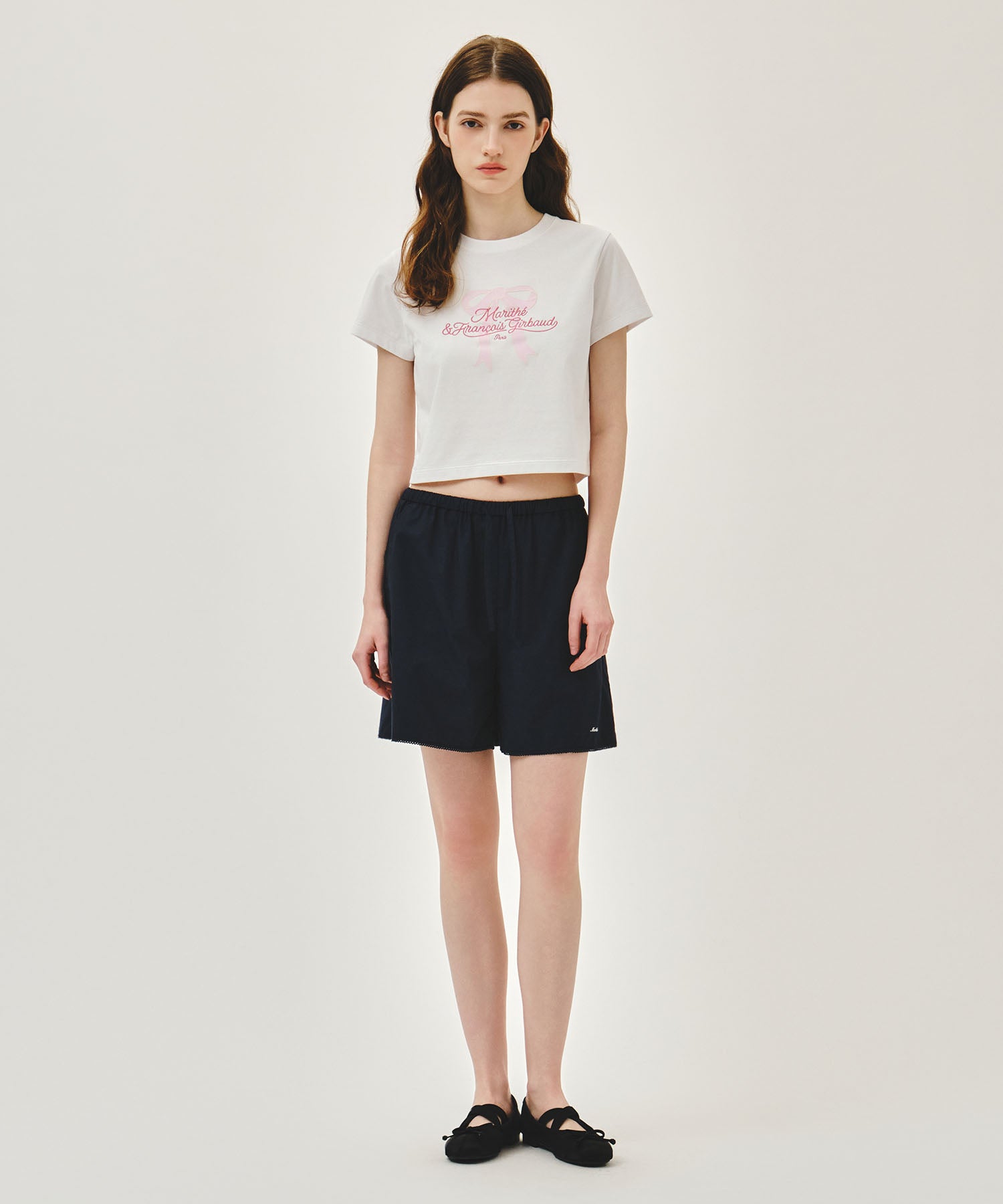 W LACE HEM SHORTS