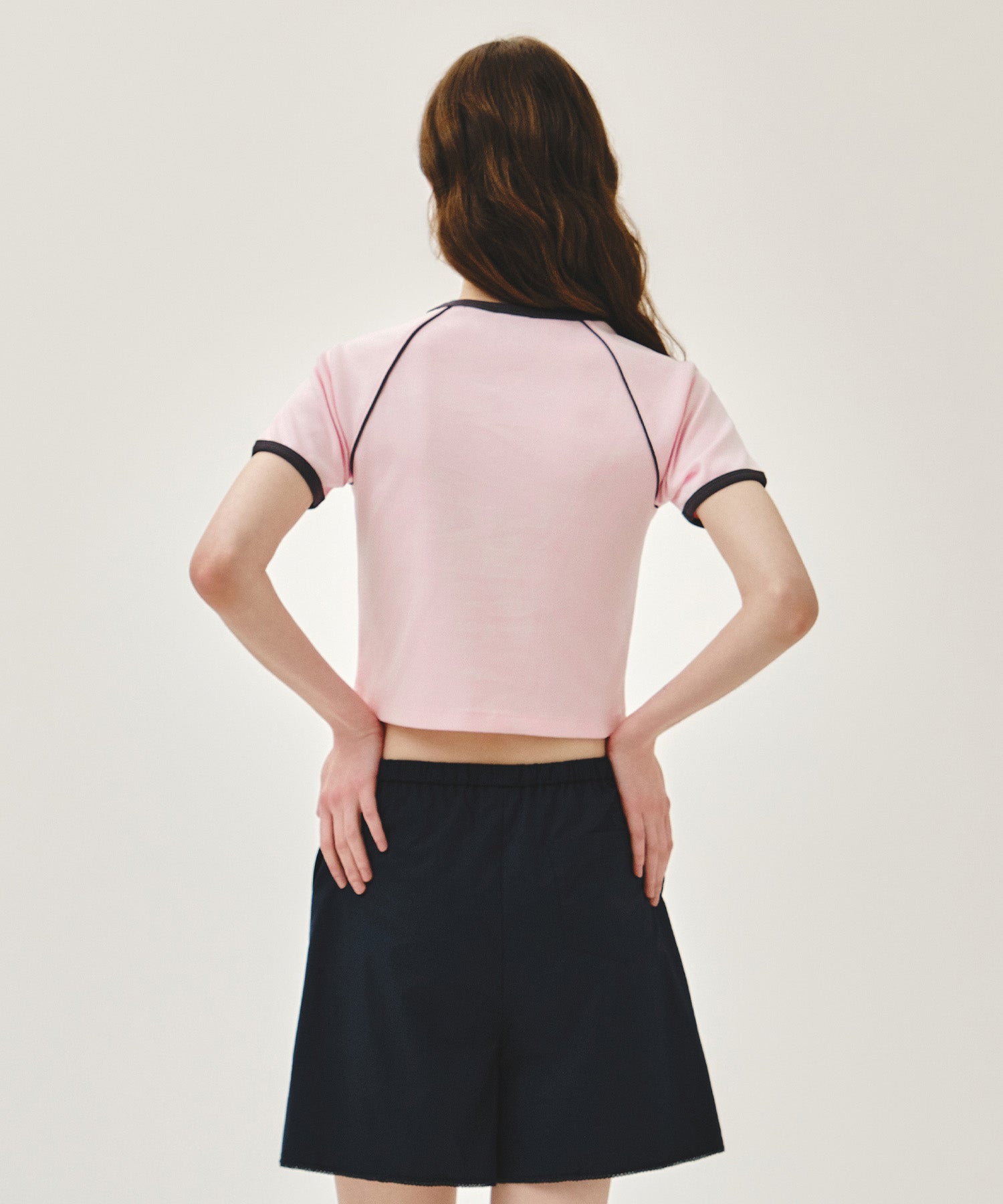 W AEROCOOL SMALL CLASSIC LOGO SLIM RINGER TEE