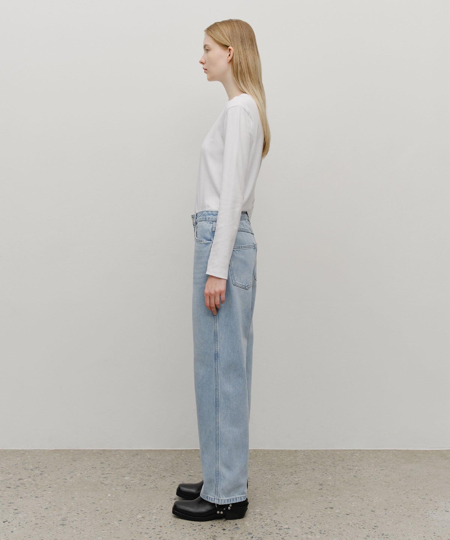 W HIGH STRAIGHT DENIM PANTS