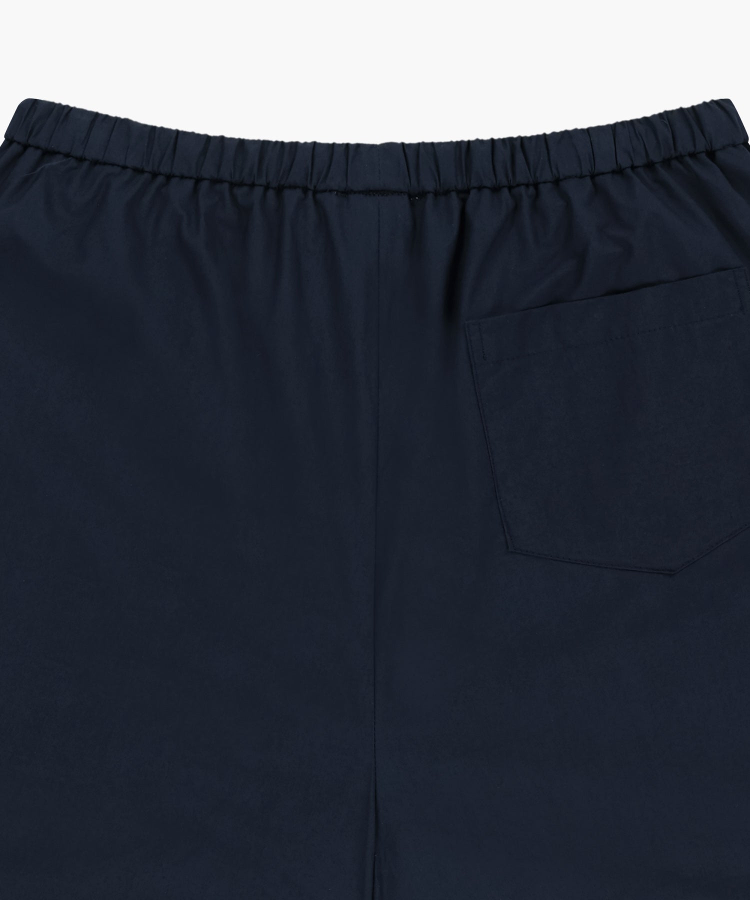 W LACE HEM SHORTS