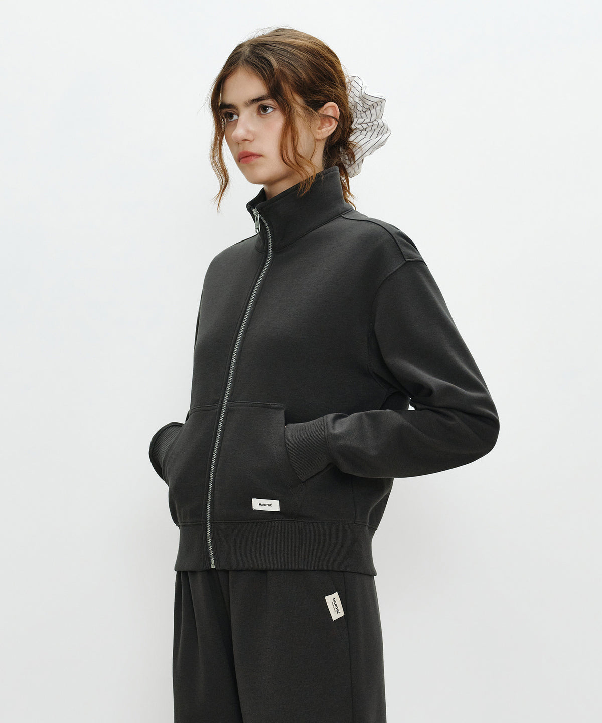 W BASIC HIGH NECK ZIPUP