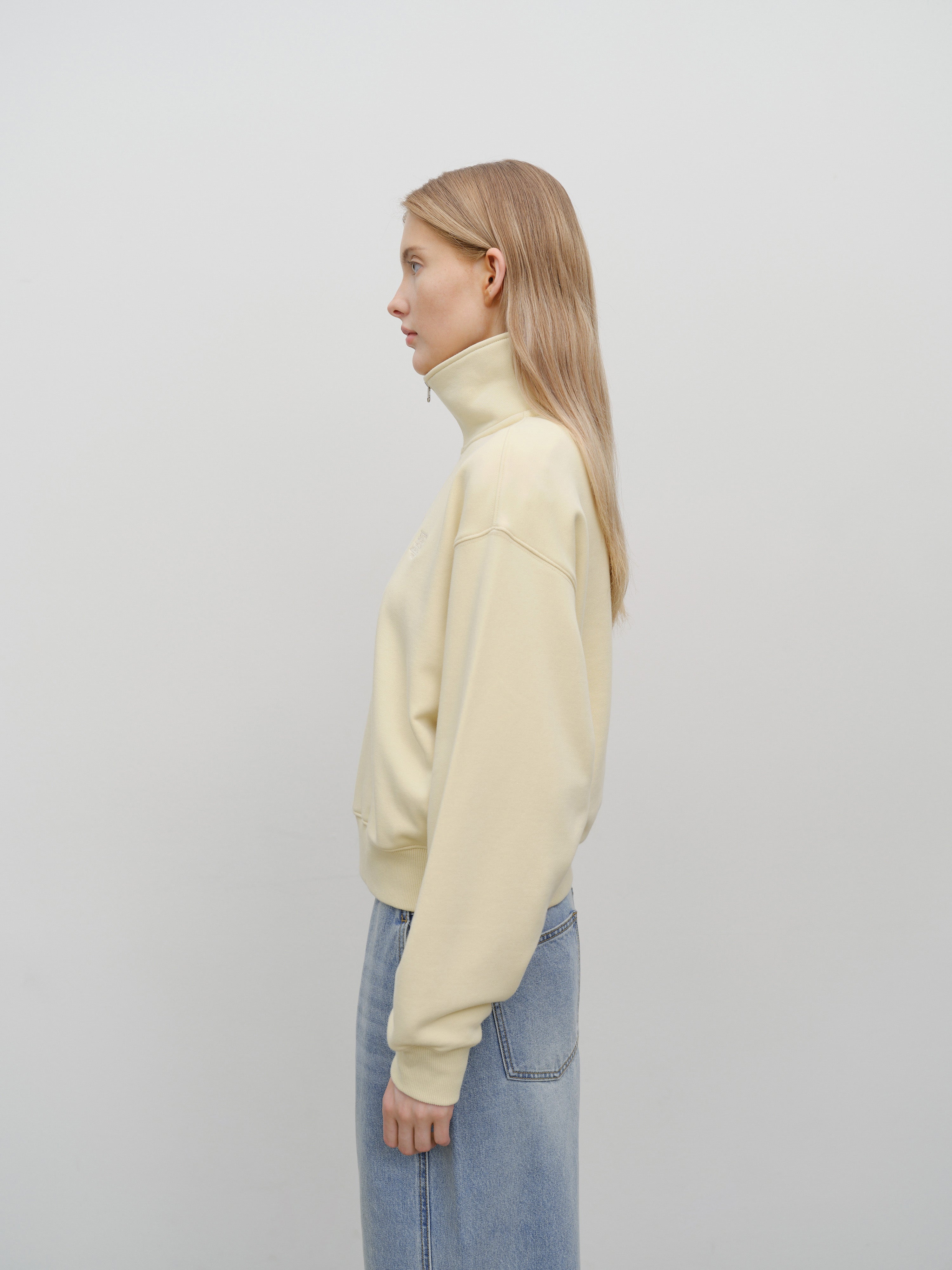 W CHAIN STITCH LOGO HALF ZIP-UP CROP SWEATSHIRT