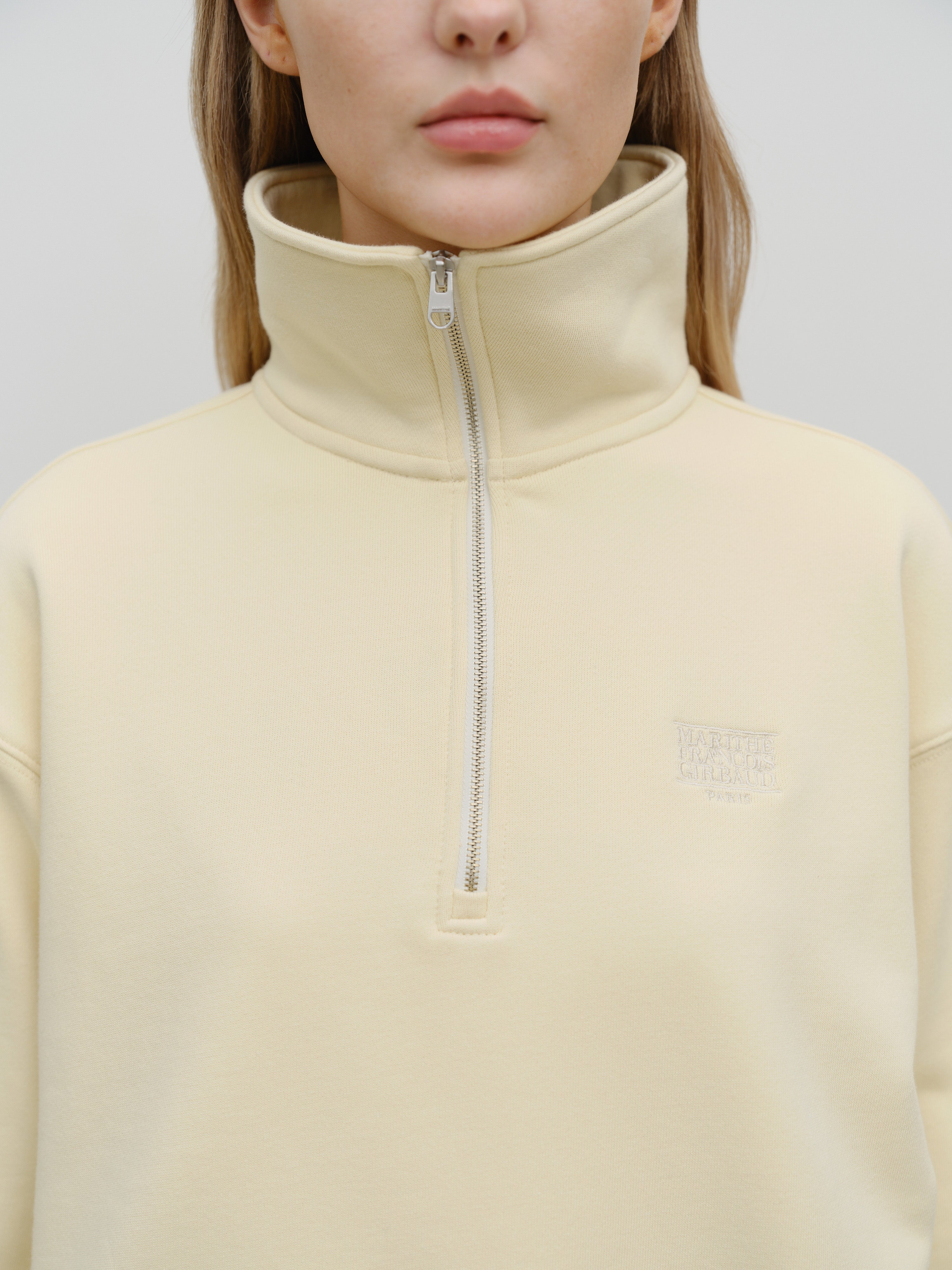 W CHAIN STITCH LOGO HALF ZIP-UP CROP SWEATSHIRT