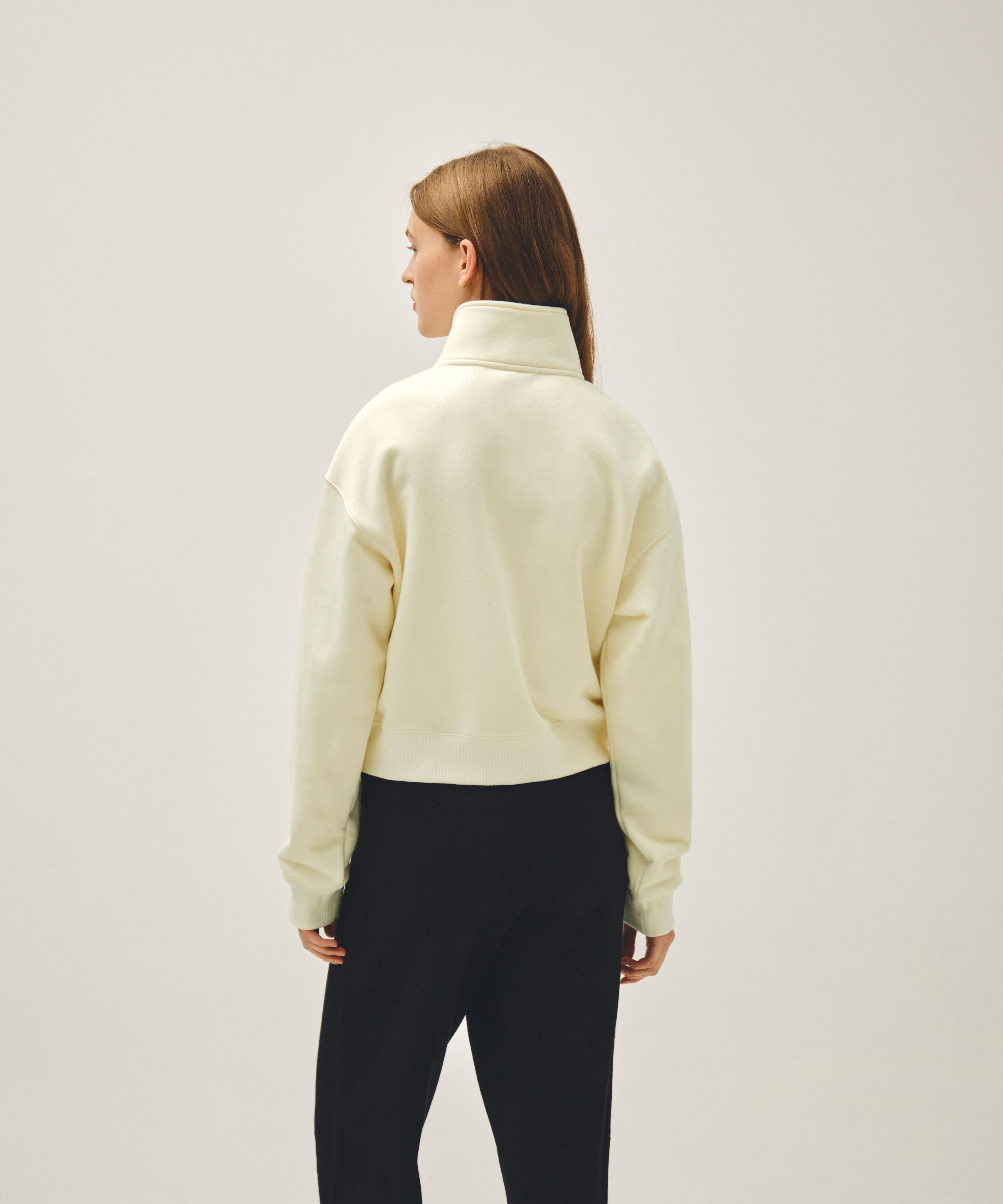 W SMALL CLASSIC LOGO HALF ZIPUP CROP SWEATSHIRT