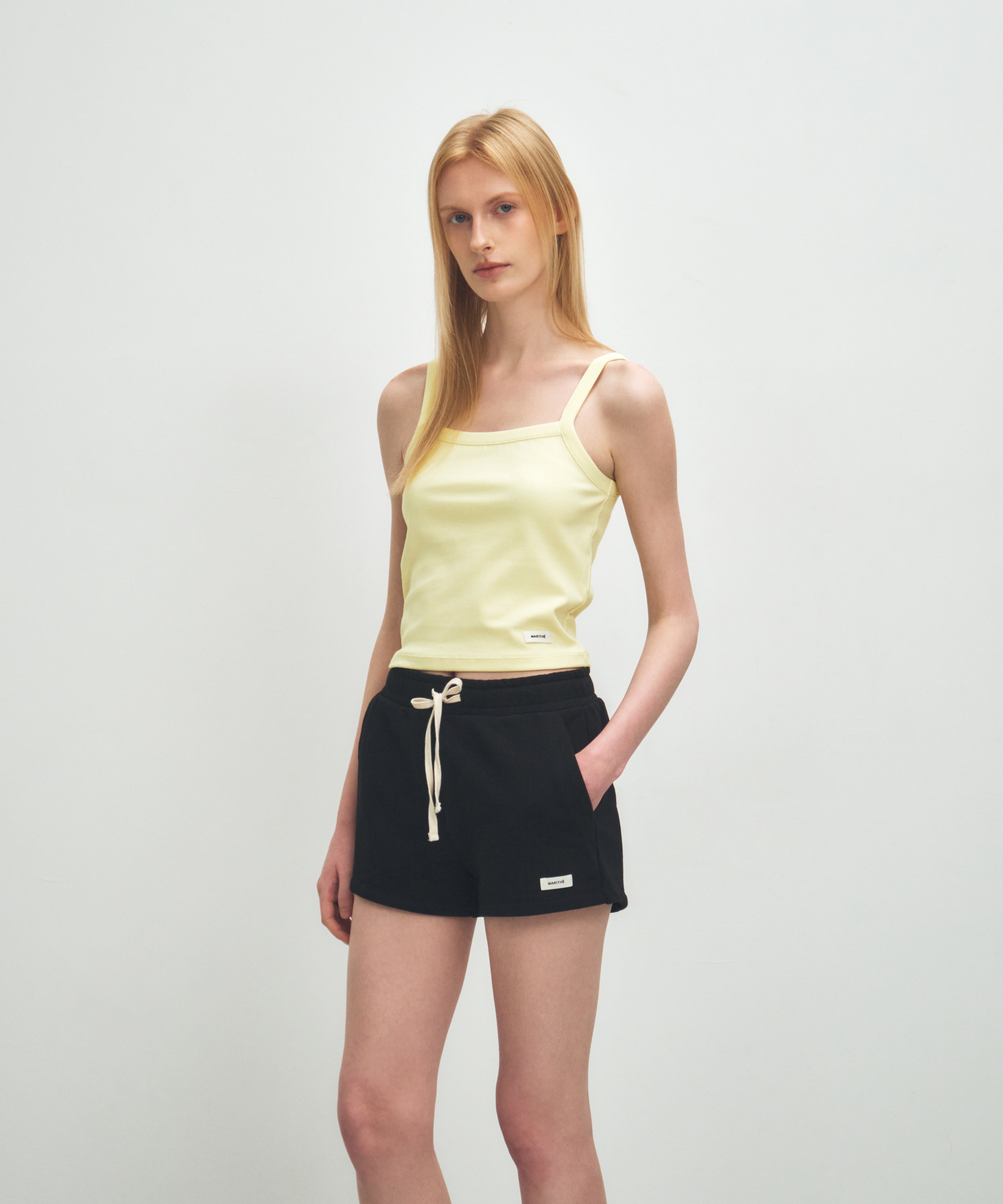 W BASIC STRING CROP SLEEVELESS