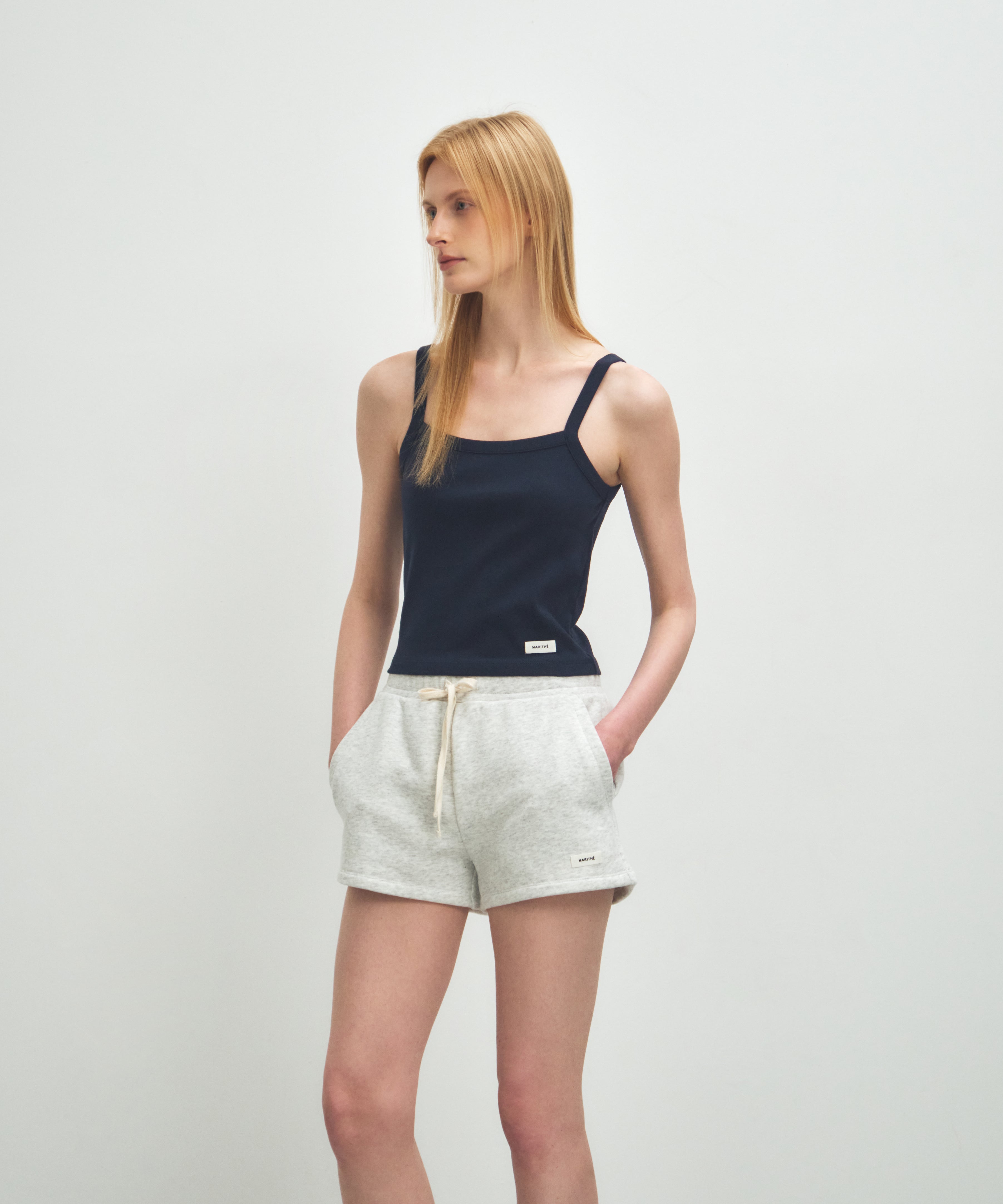 W BASIC STRING CROP SLEEVELESS