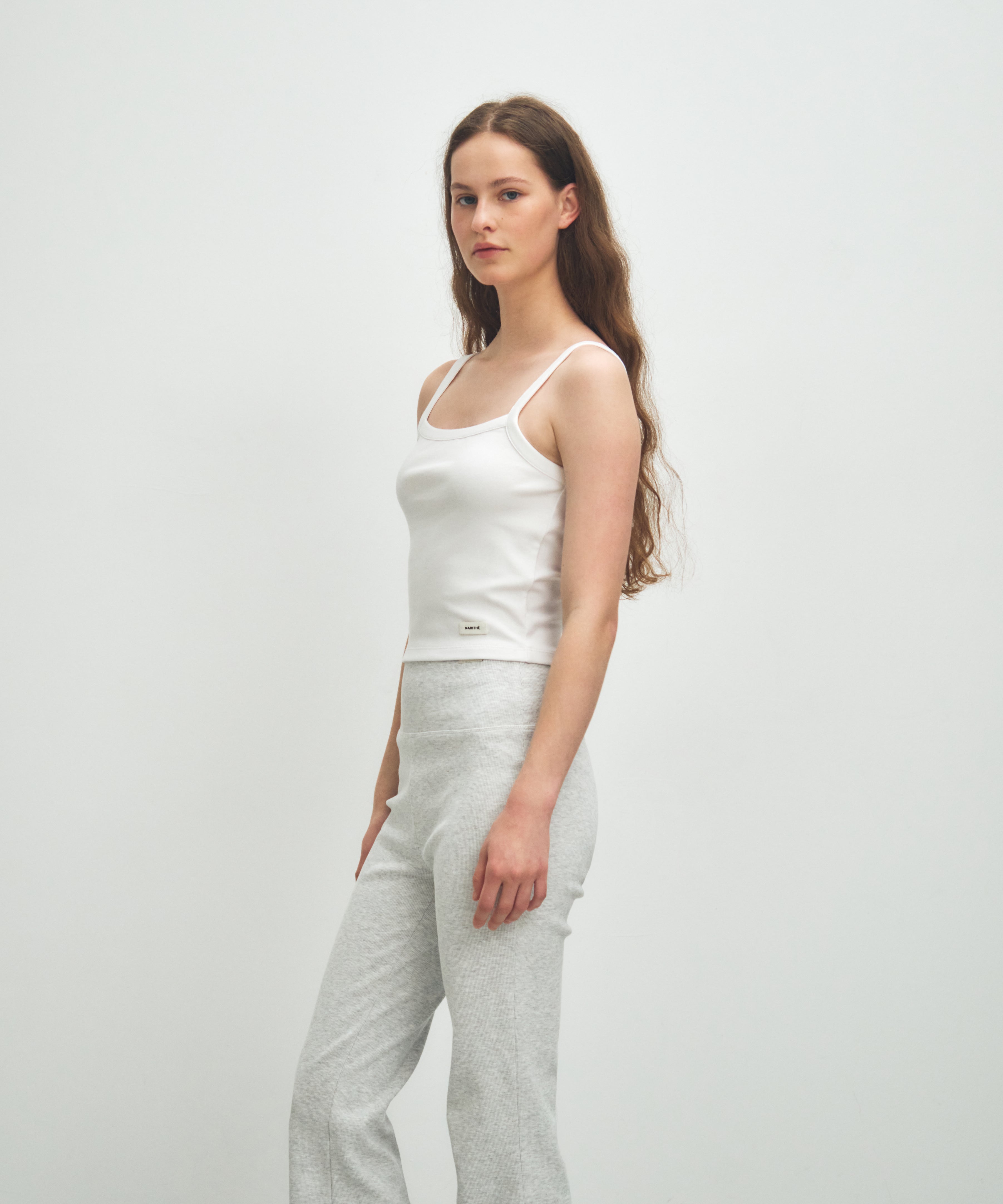 W BASIC STRING CROP SLEEVELESS