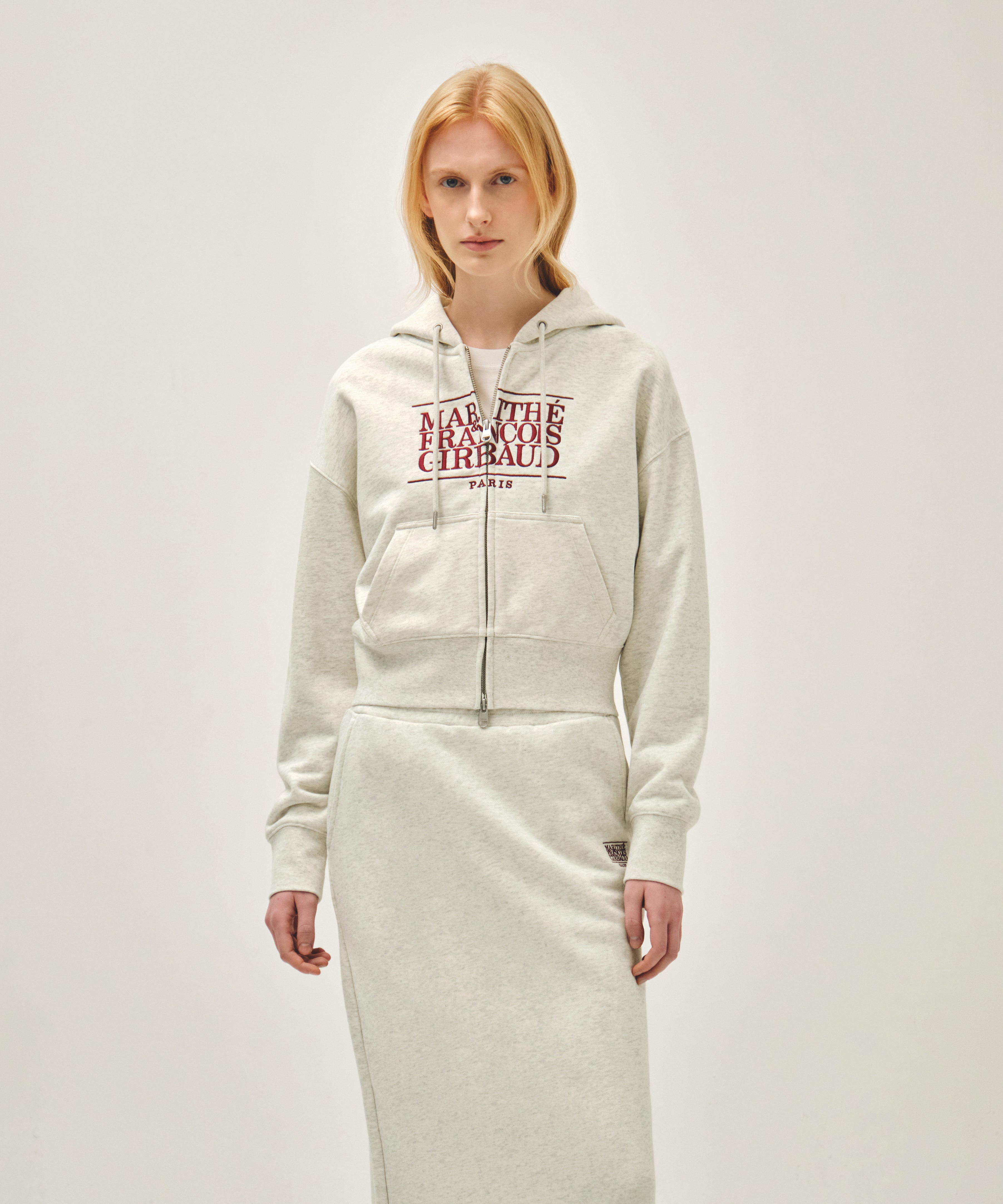 W CLASSIC LOGO CROP HOODIE ZIPUP