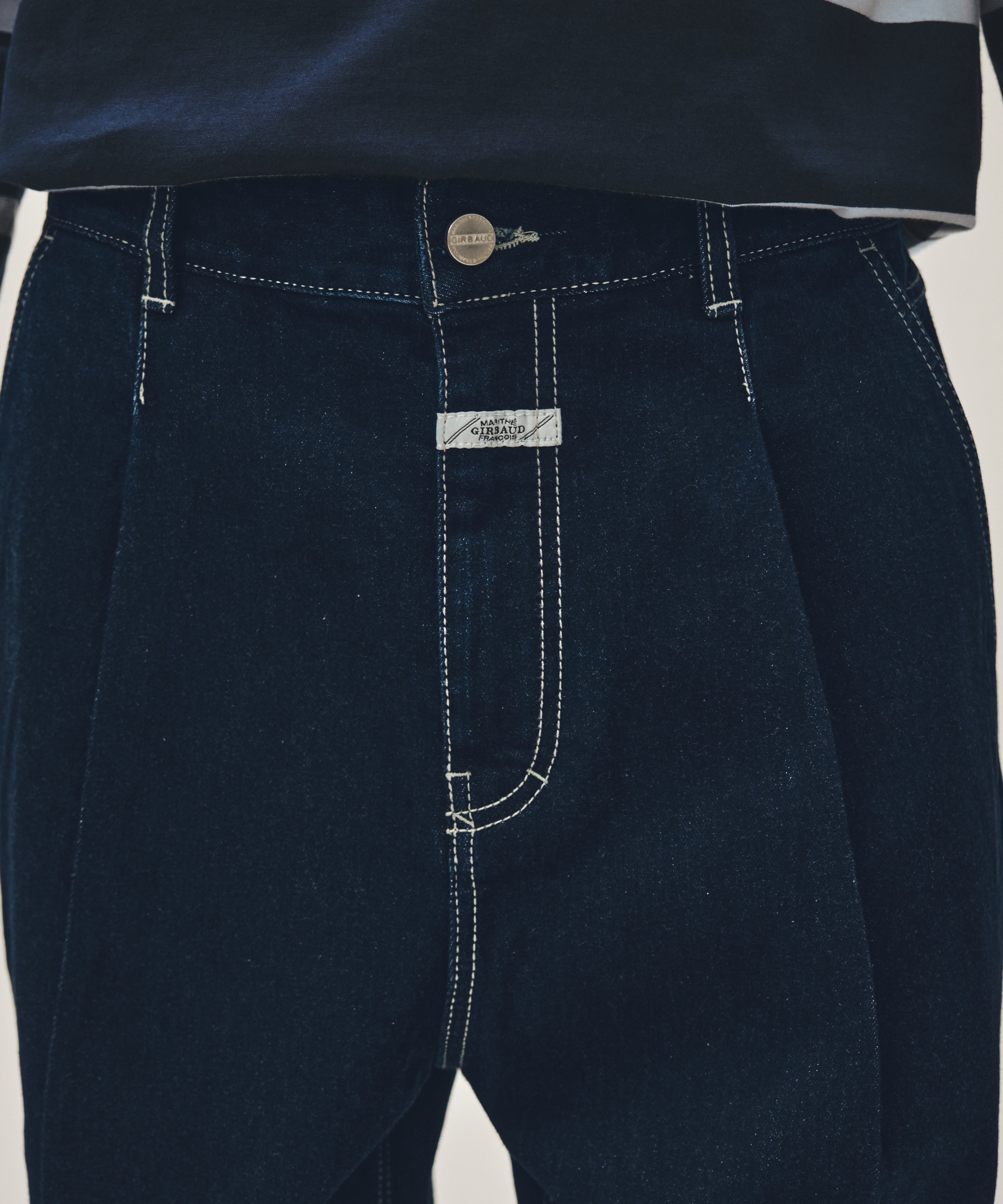 NEW M LOW-WAIST TUCK WIDE DENIM PANTS