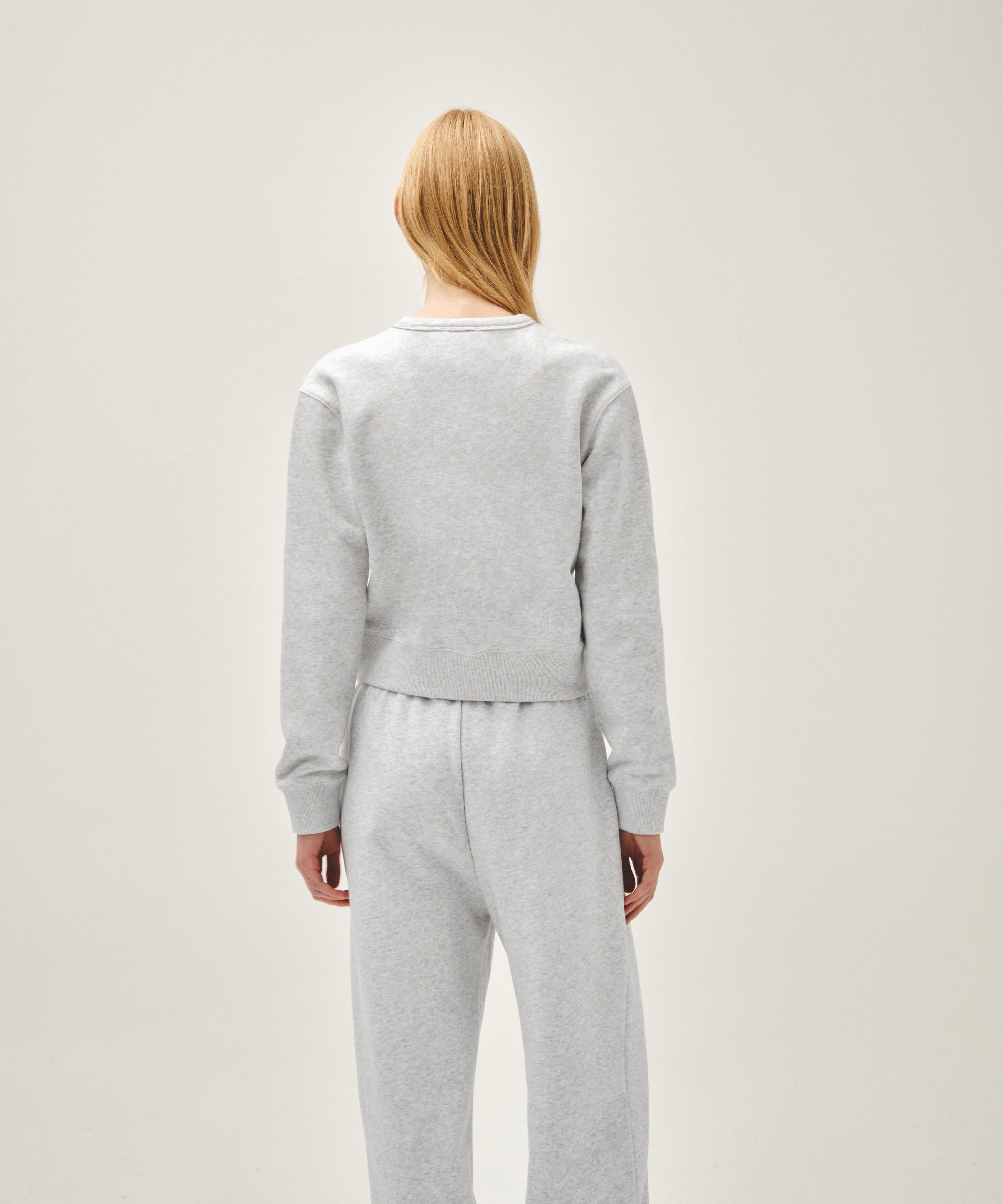 W BASIC CROP SWEATSHIRT