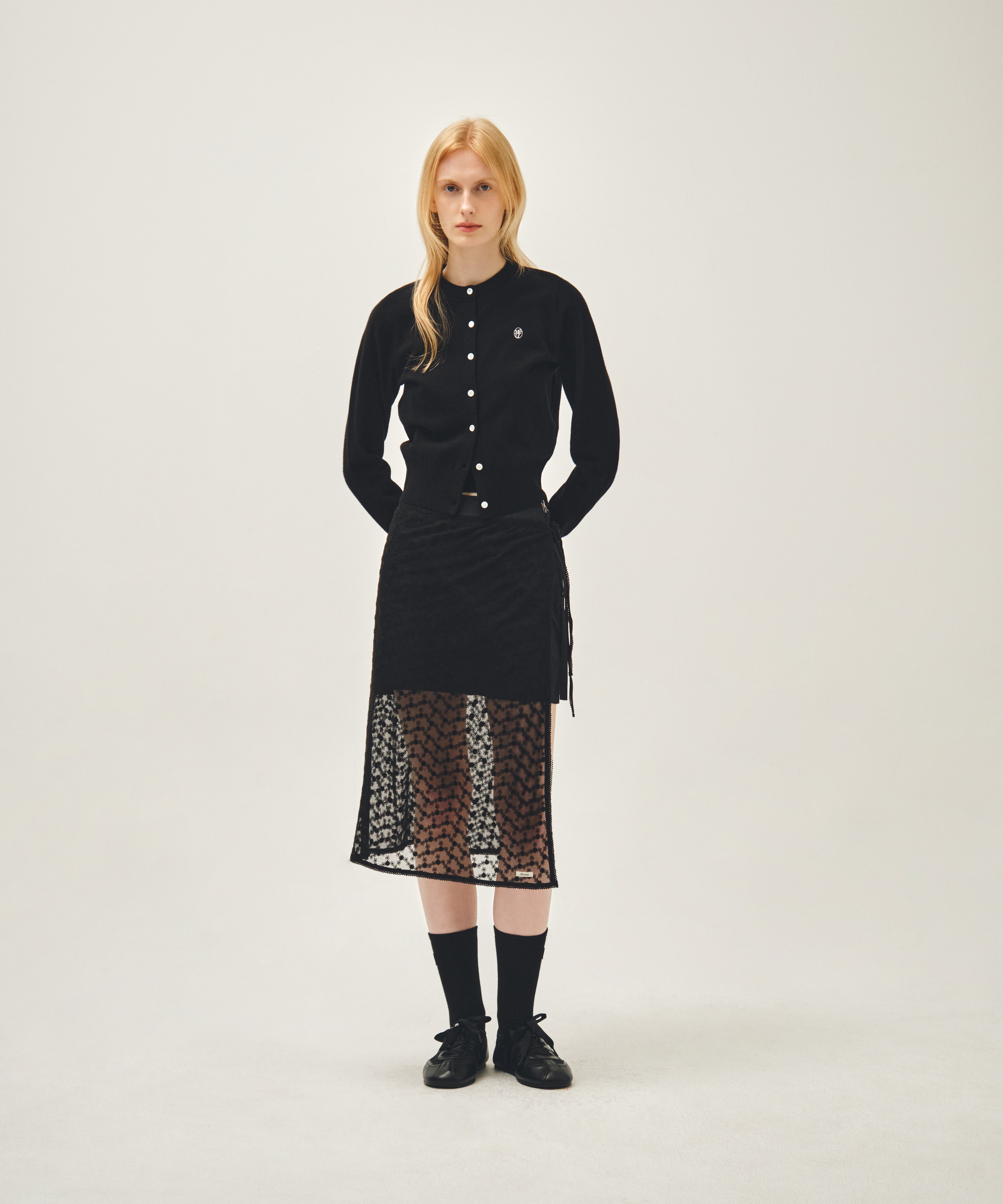 W LACE LAYERED SKIRT