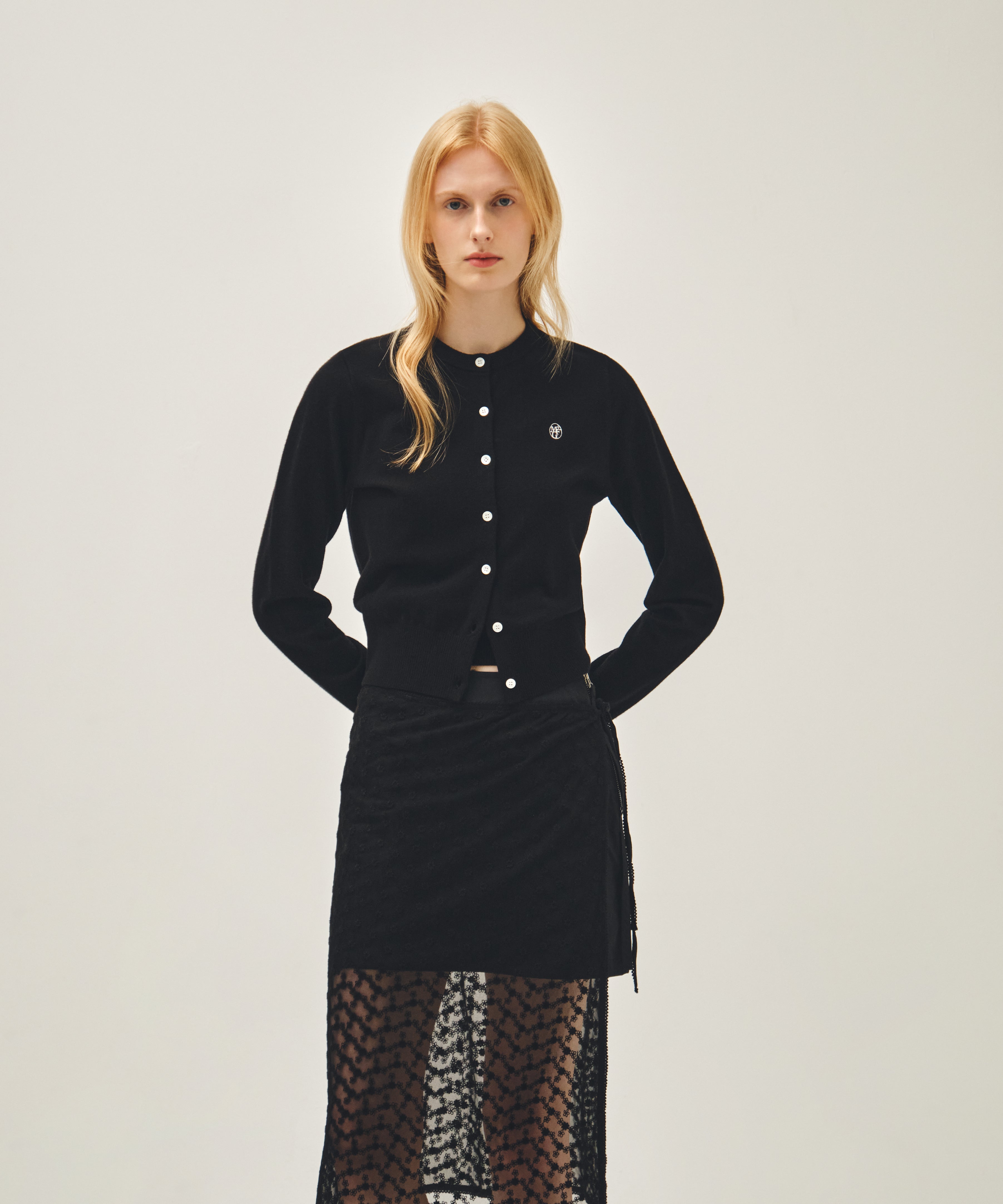 W LACE LAYERED SKIRT