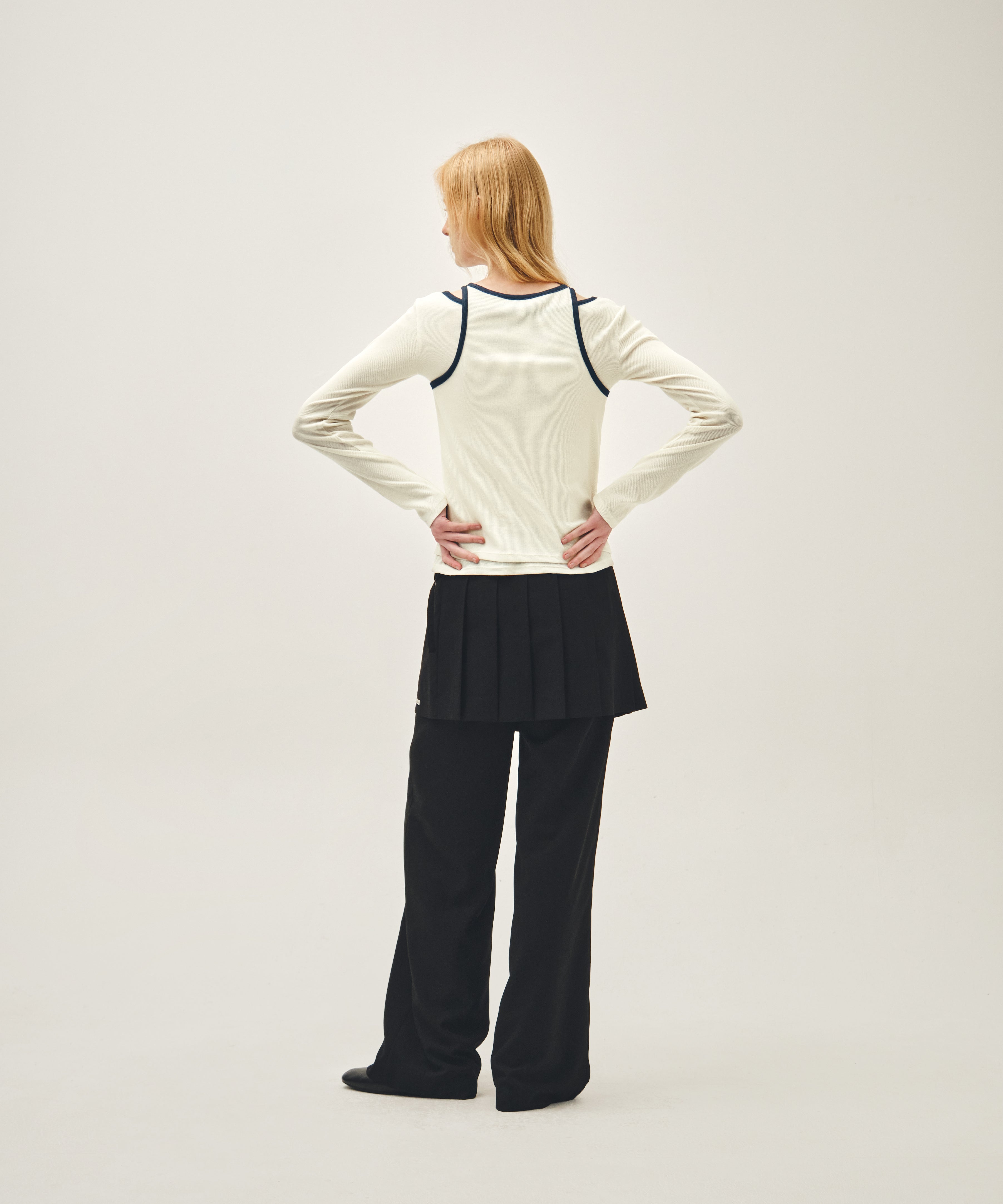 W SLEEVELESS LAYERED LONG SLEEVE TEE