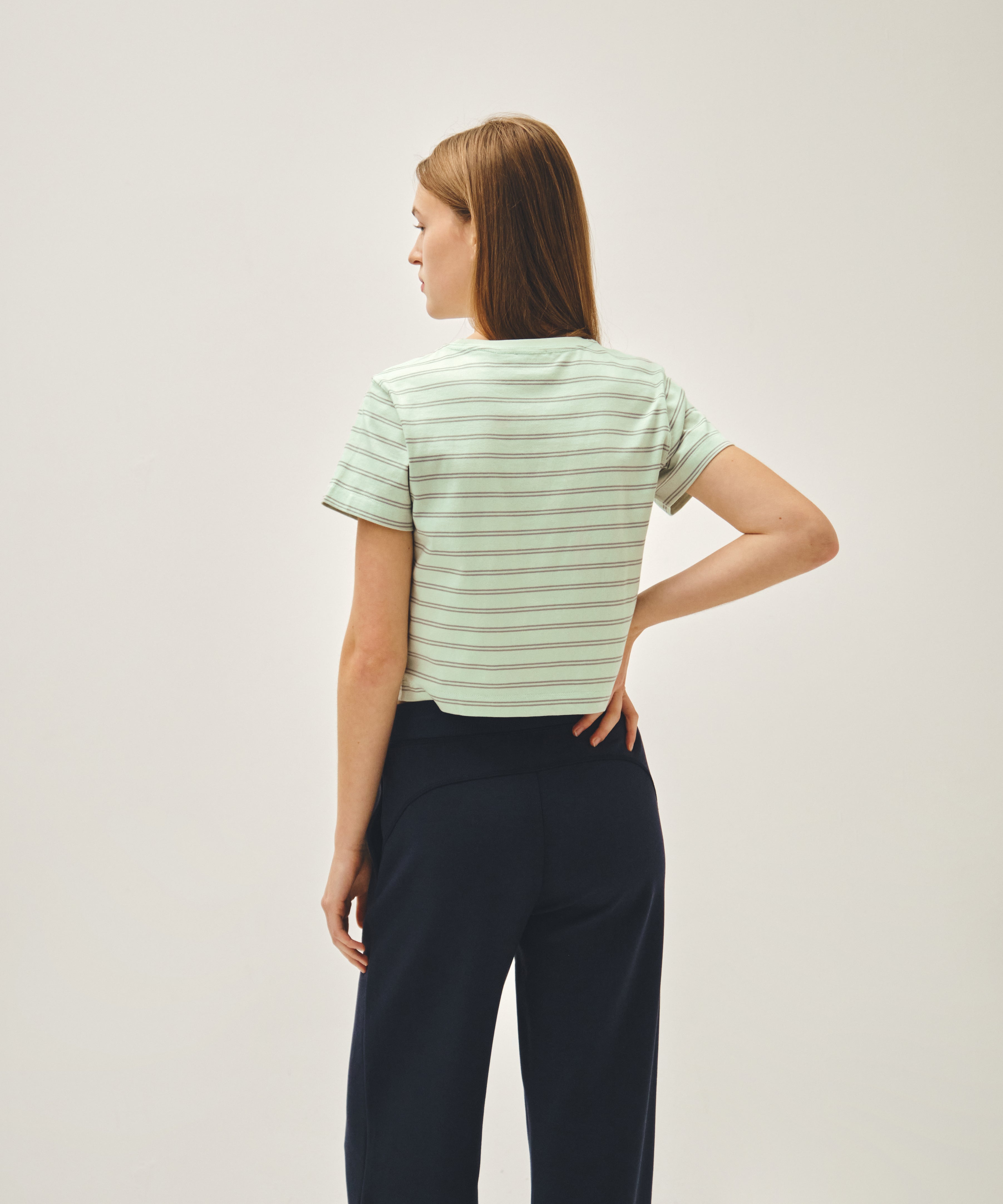 W CLASSIC LOGO CROP TEE