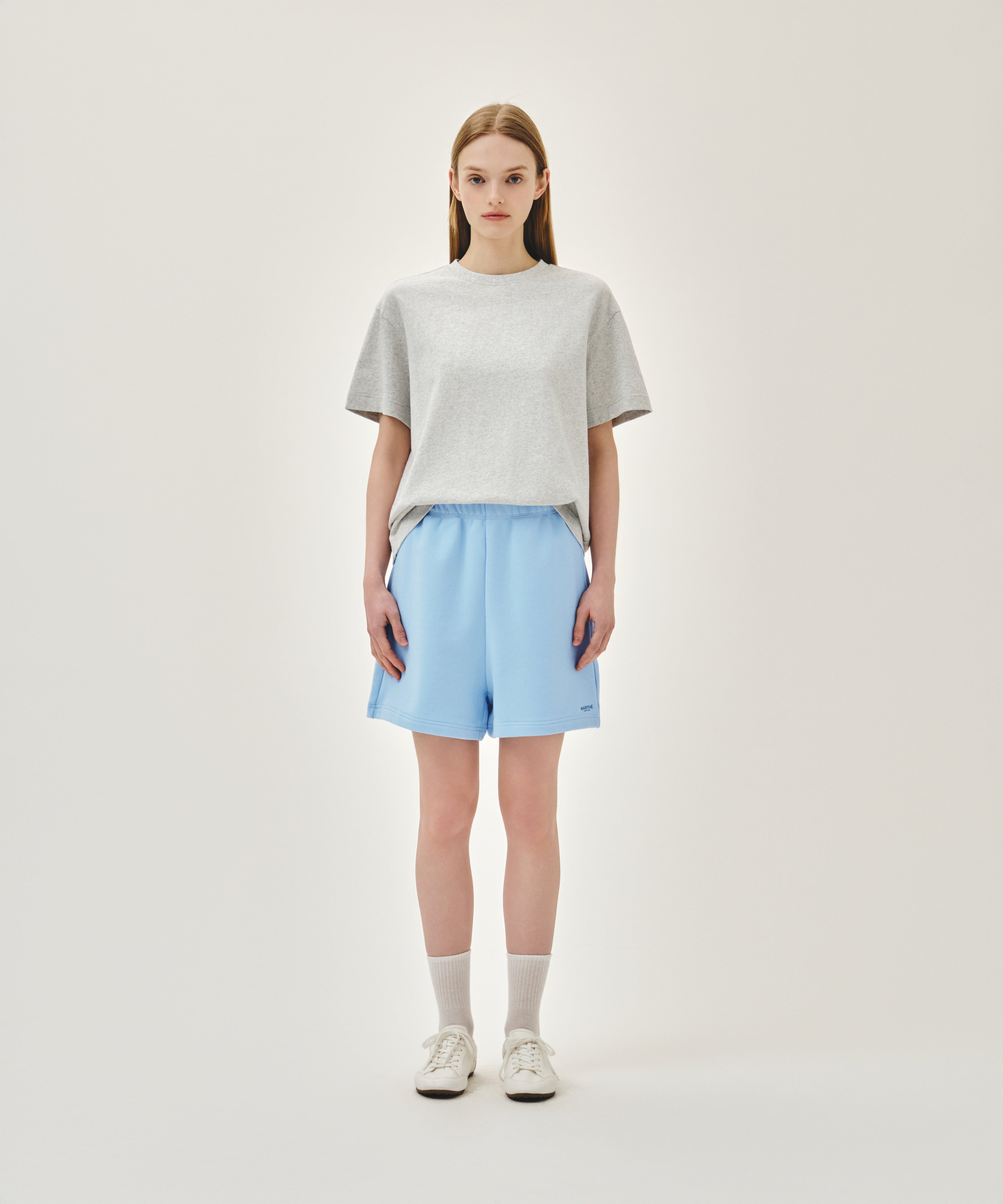 W REGULAR LOGO SWEAT SHORTS