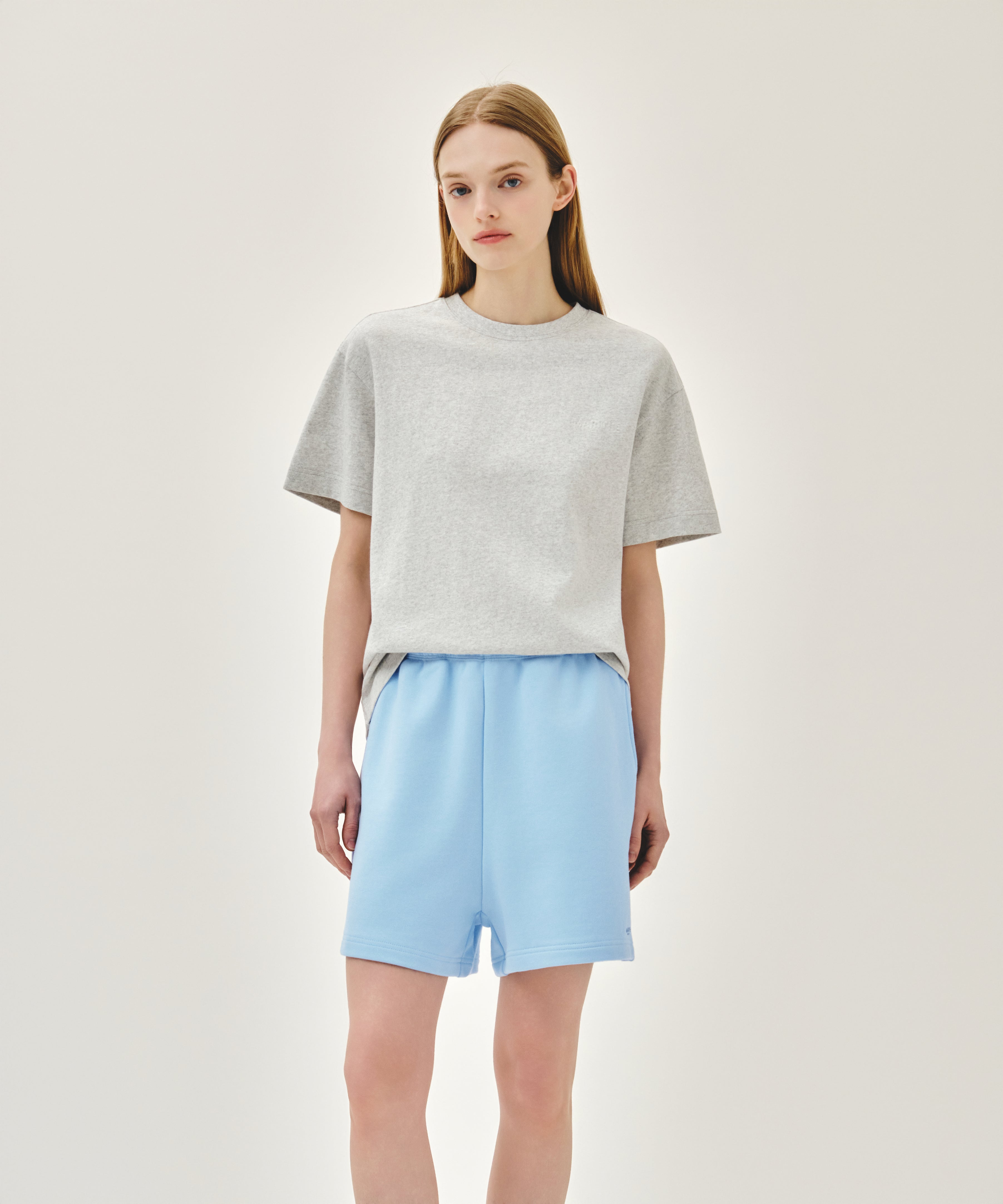 W REGULAR LOGO SWEAT SHORTS