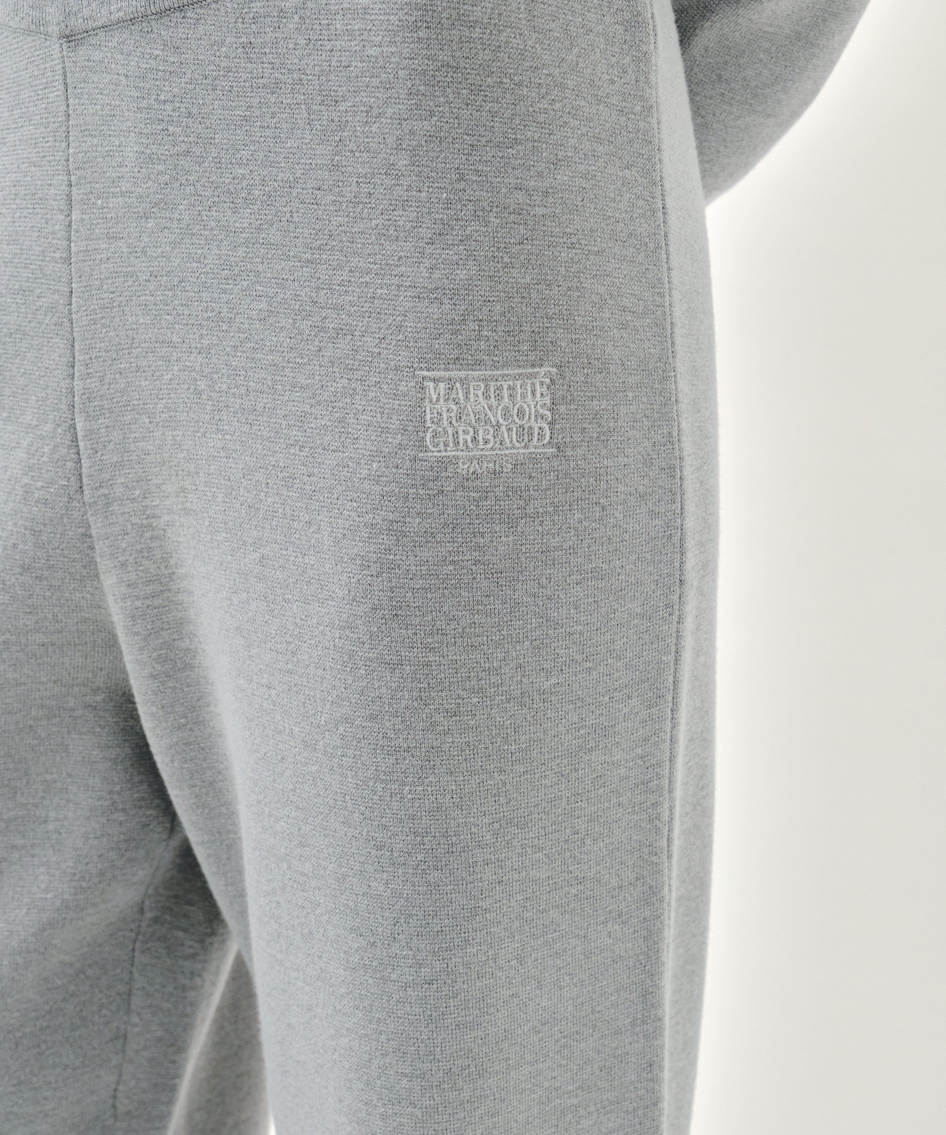 W CLASSIC LOGO KNIT PANTS