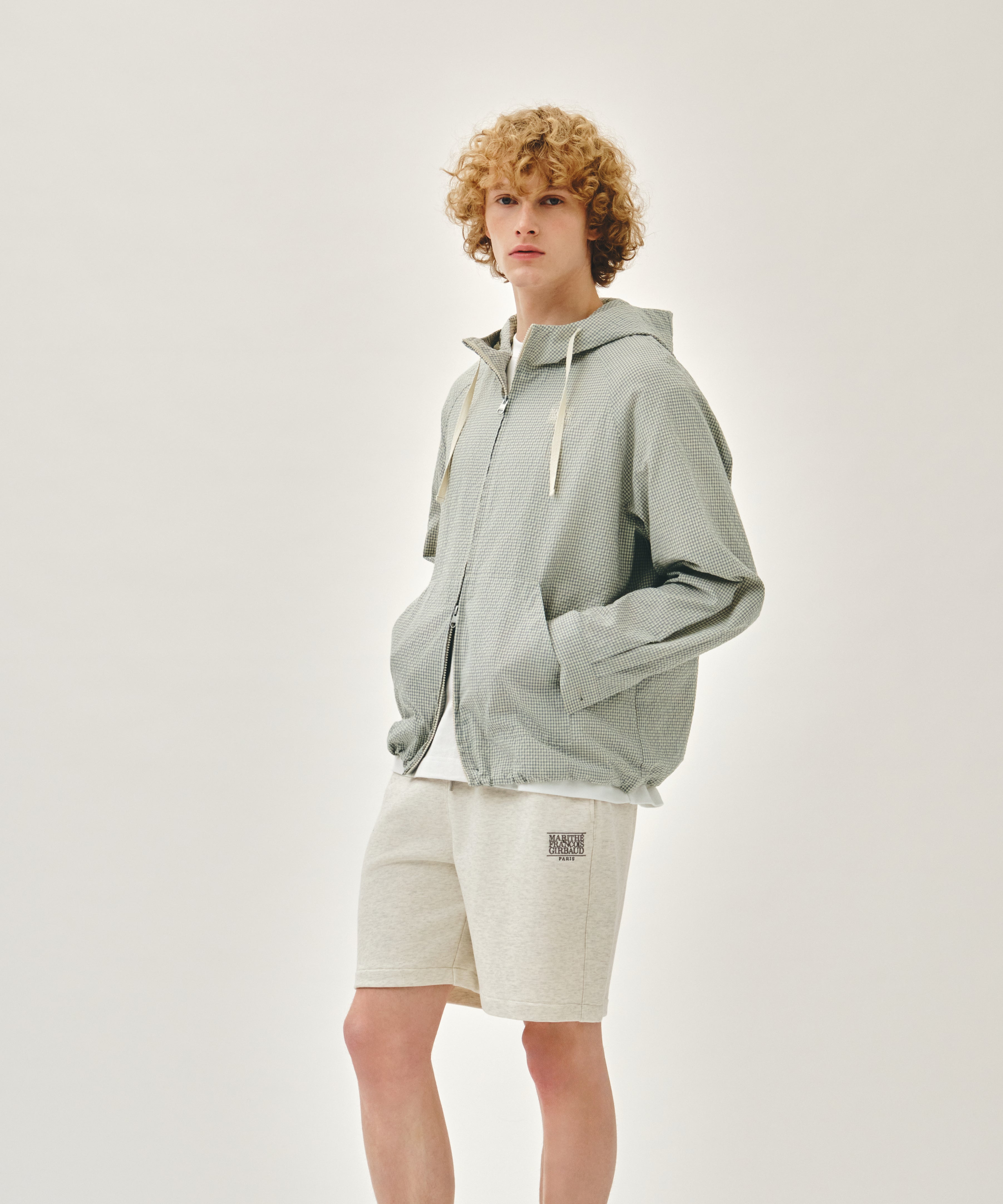 CLASSIC LOGO HOODED PATTERN JACKET