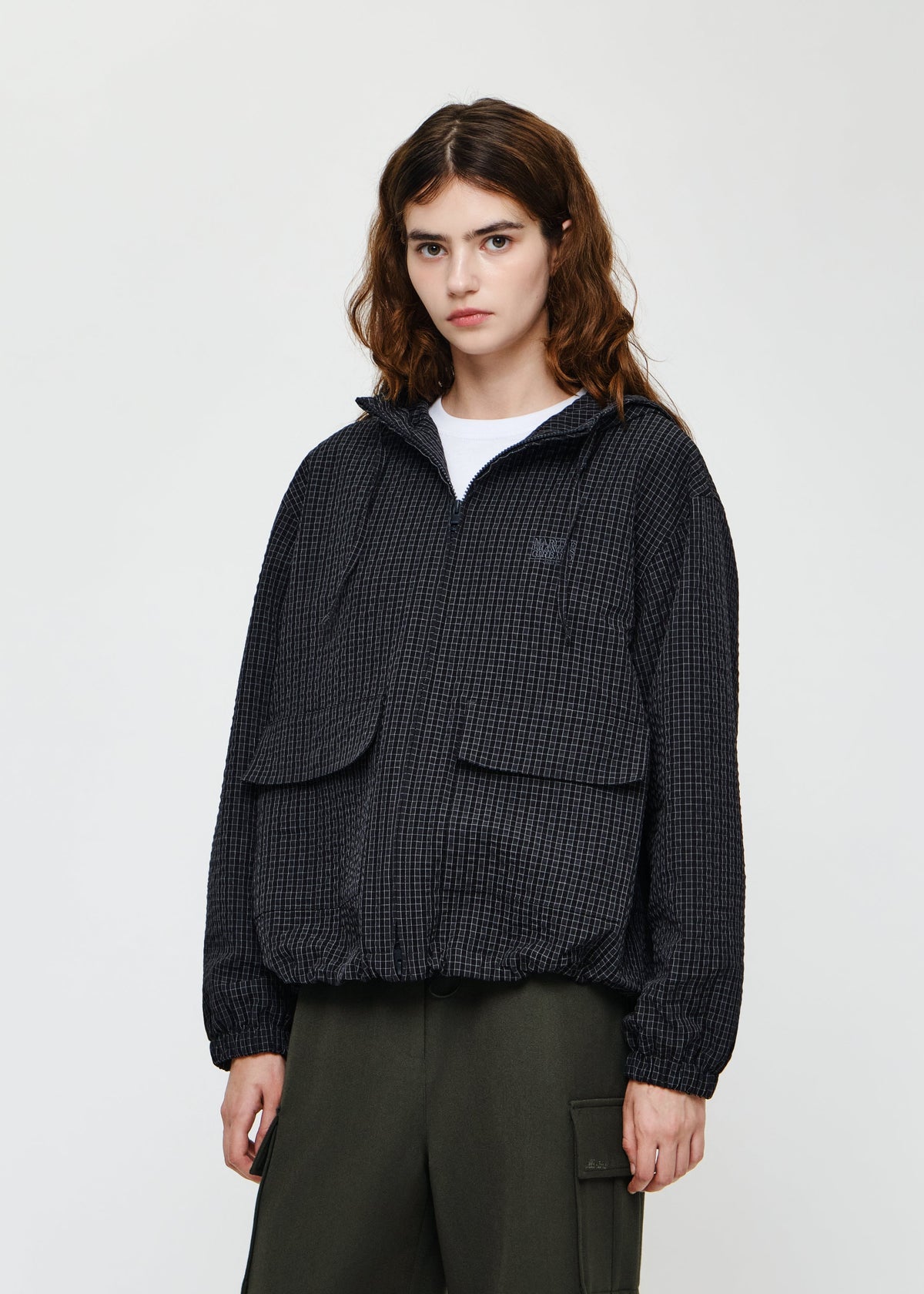 OUTPOCKET HOODED WIND JACKET