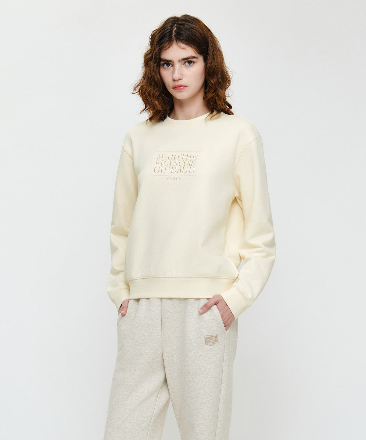 W CLASSIC LOGO SWEATSHIRT