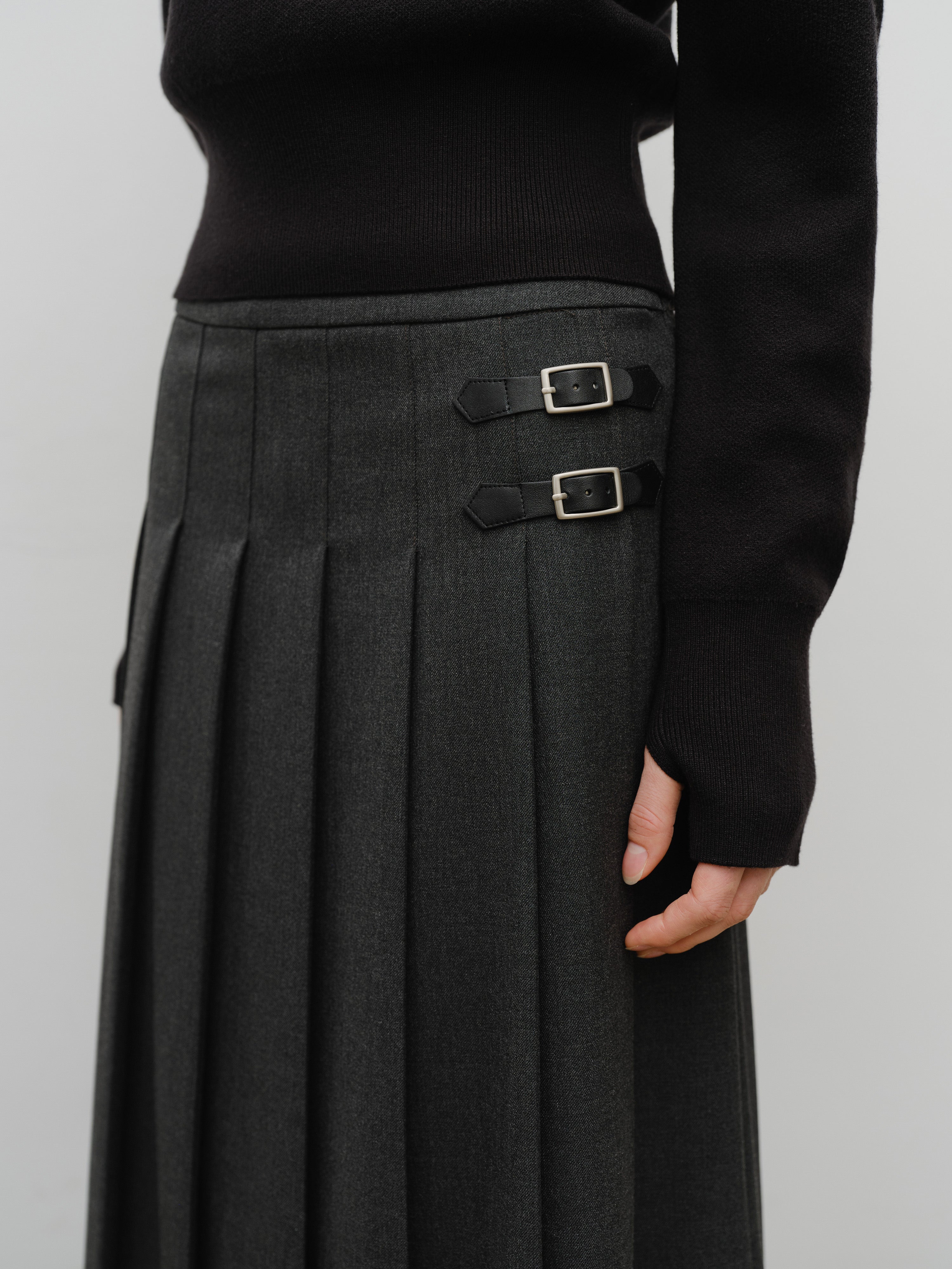 W BELTS PLEATED MIDI SKIRT