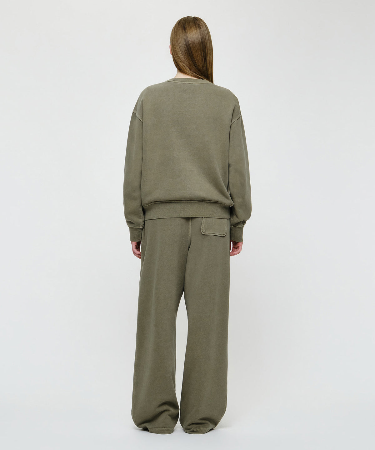 CRACK CLASSIC LOGO DYEING ONE TUCK WIDE SWEAT PANTS