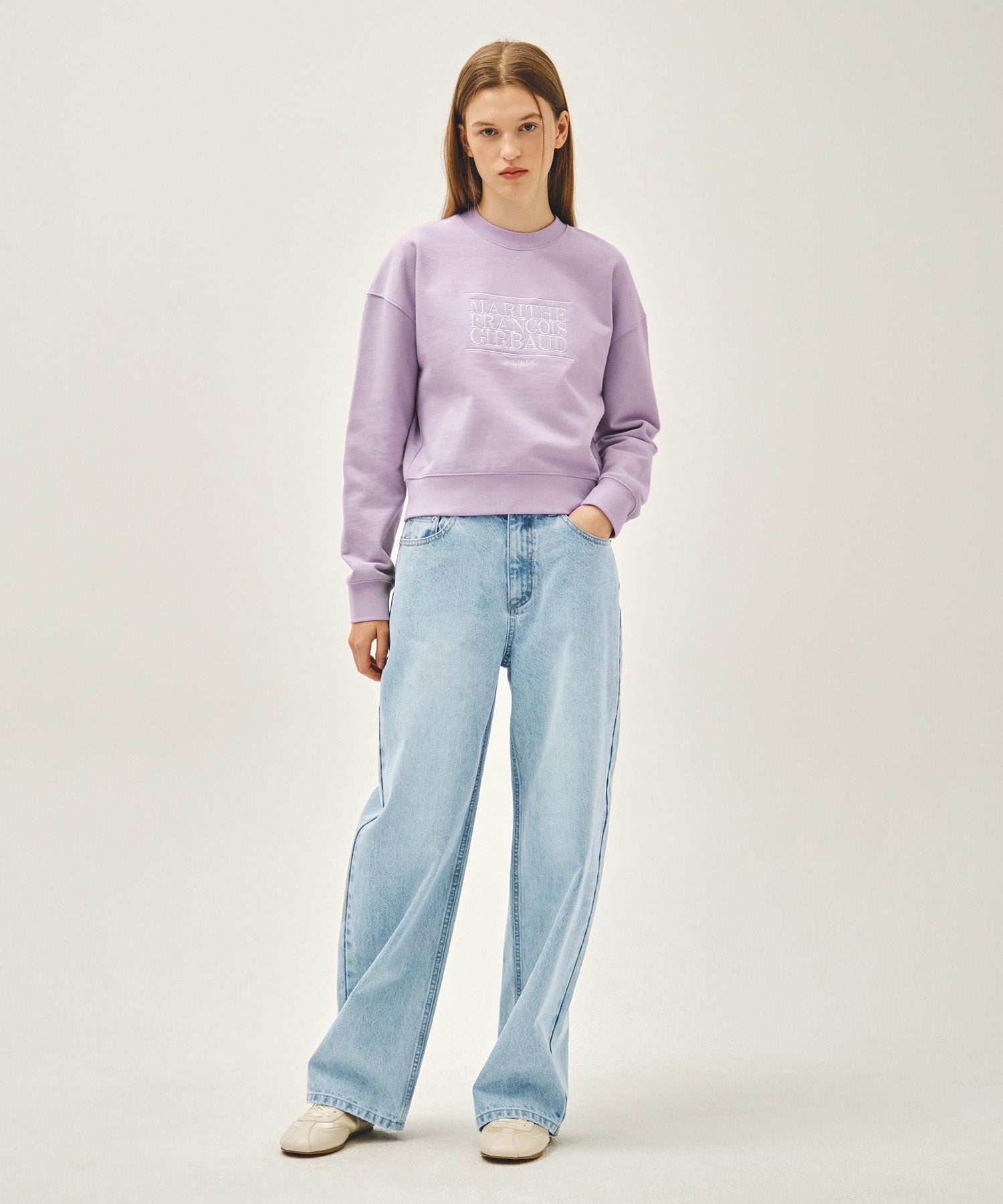 W CLASSIC LOGO CROP SWEATSHIRT