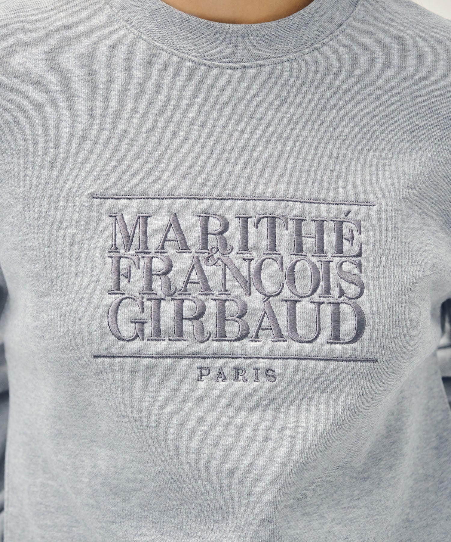 W CLASSIC LOGO CROP SWEATSHIRT