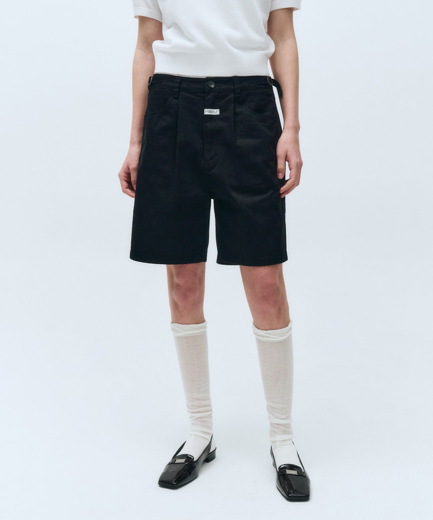W ONE TUCK COTTON BERMUDA PANTS