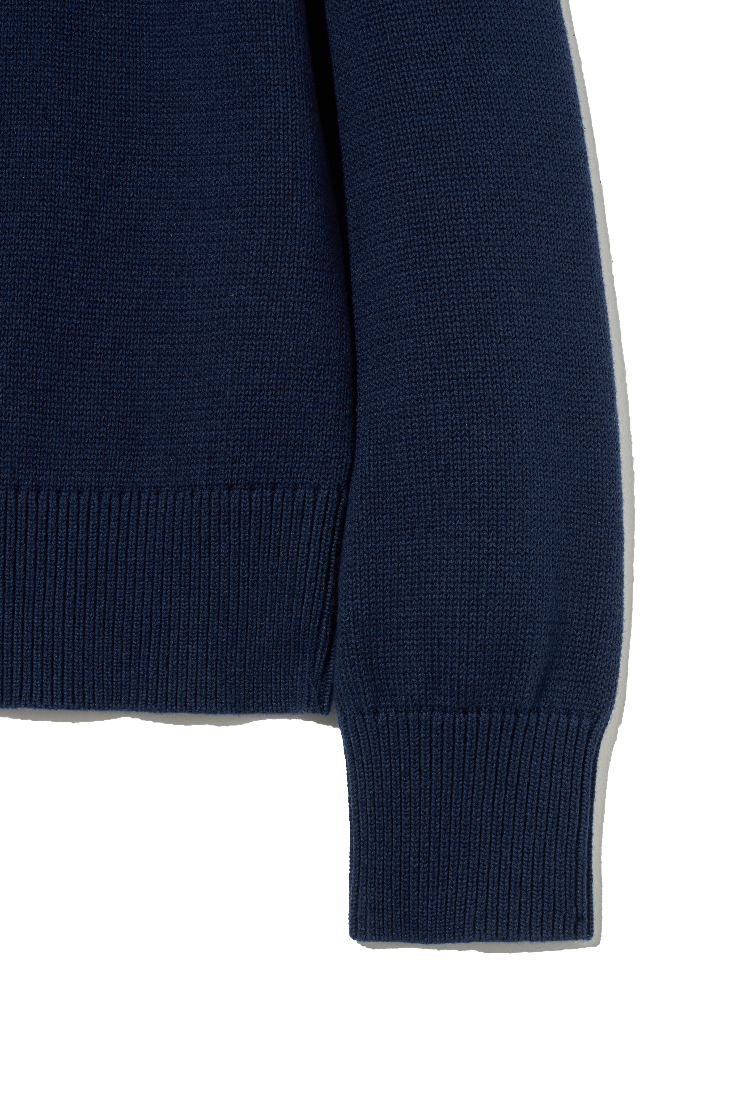 CLASSIC LOGO KNIT PULLOVER