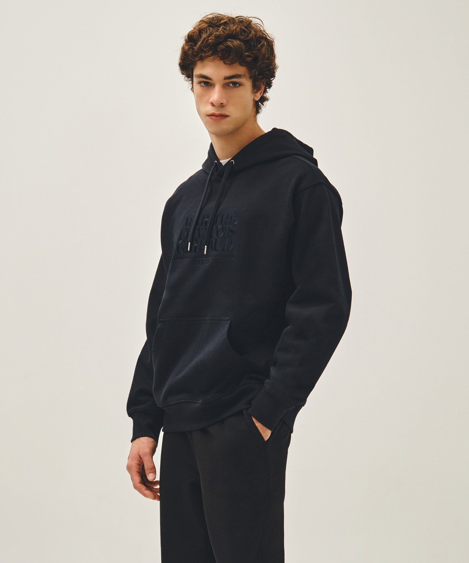 CLASSIC LOGO EMBROIDERY HOODIE