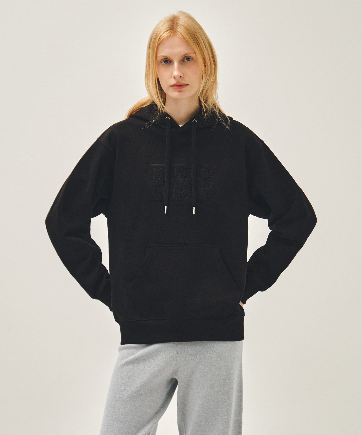 CLASSIC LOGO EMBROIDERY HOODIE