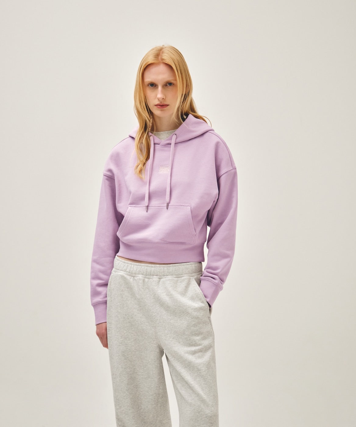 W SMALL CLASSIC LOGO CROP HOODIE