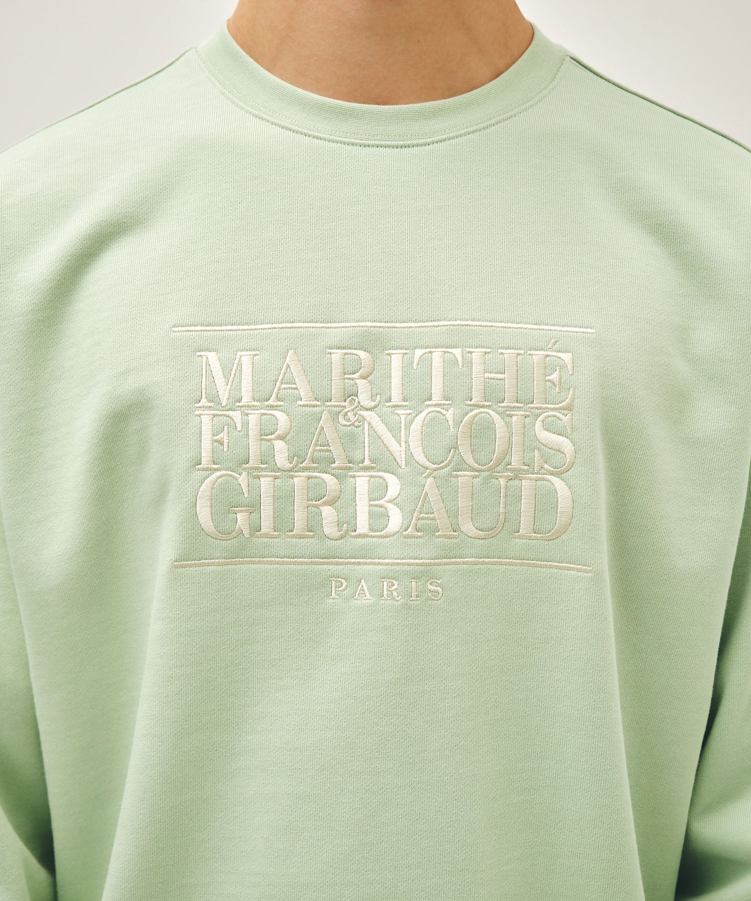 CLASSIC LOGO EMBROIDERY SWEATSHIRT