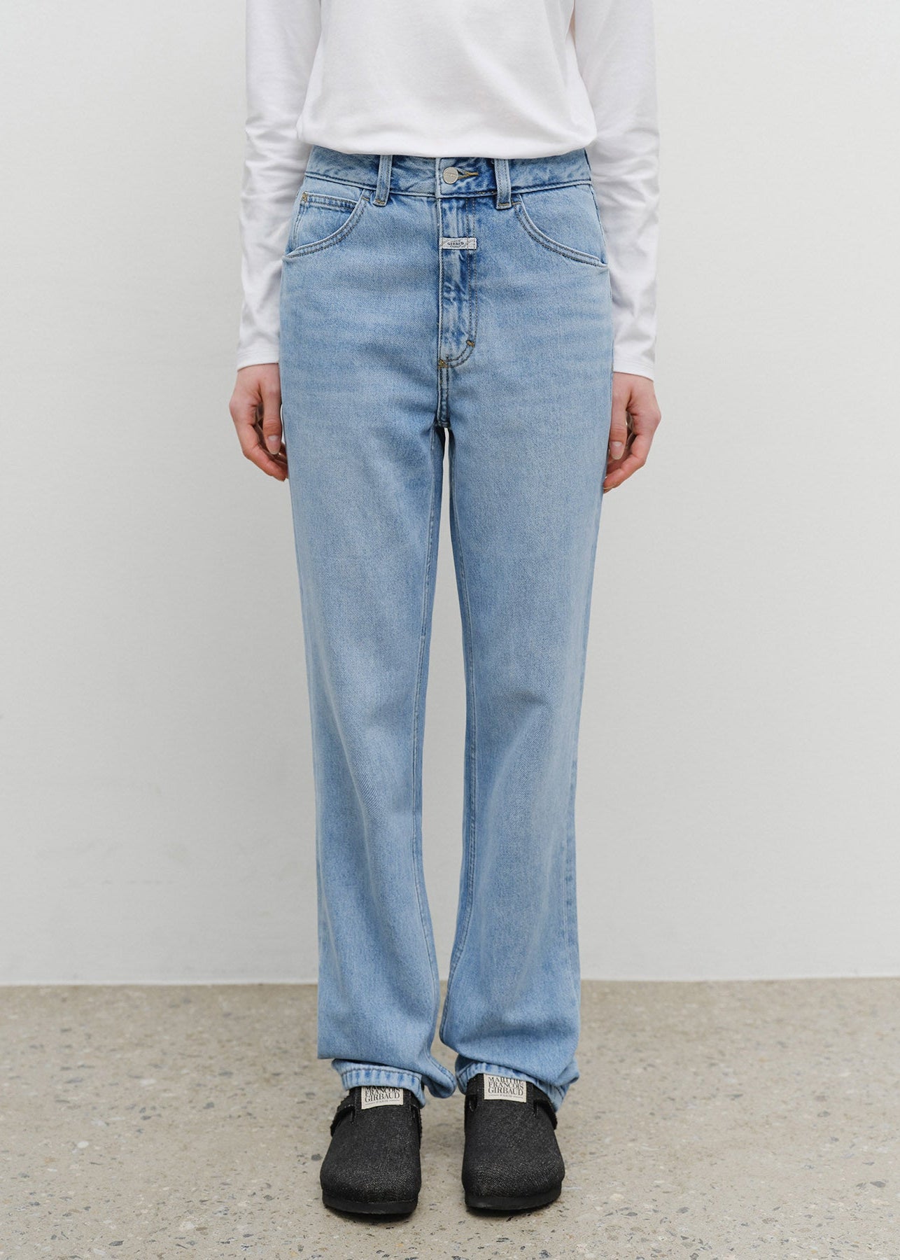 W SLIM STRAIGHT DENIM PANTS