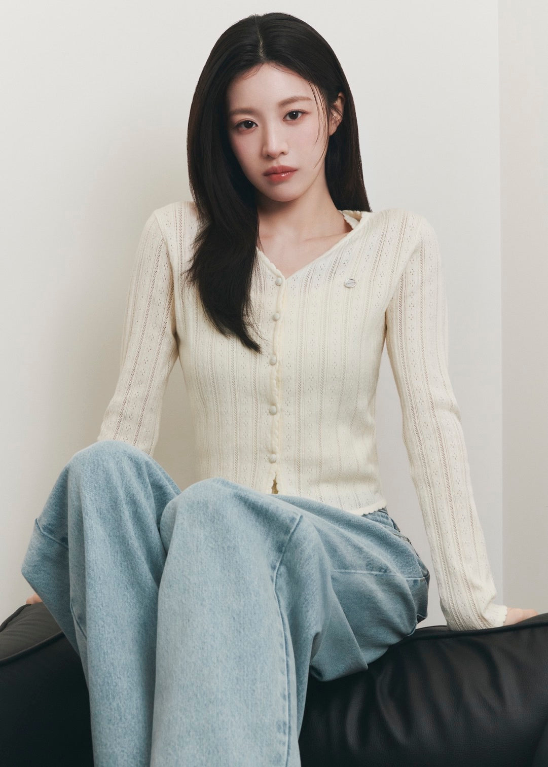 W V-NECK CROCHET KNIT CARDIGAN