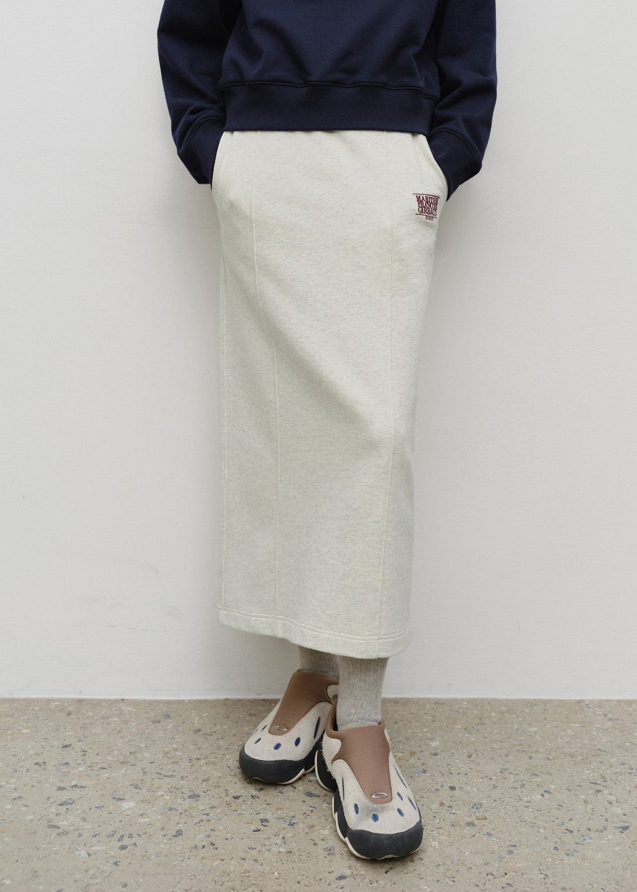 W EMBROIDERY CLASSIC LOGO SWEAT SKIRT