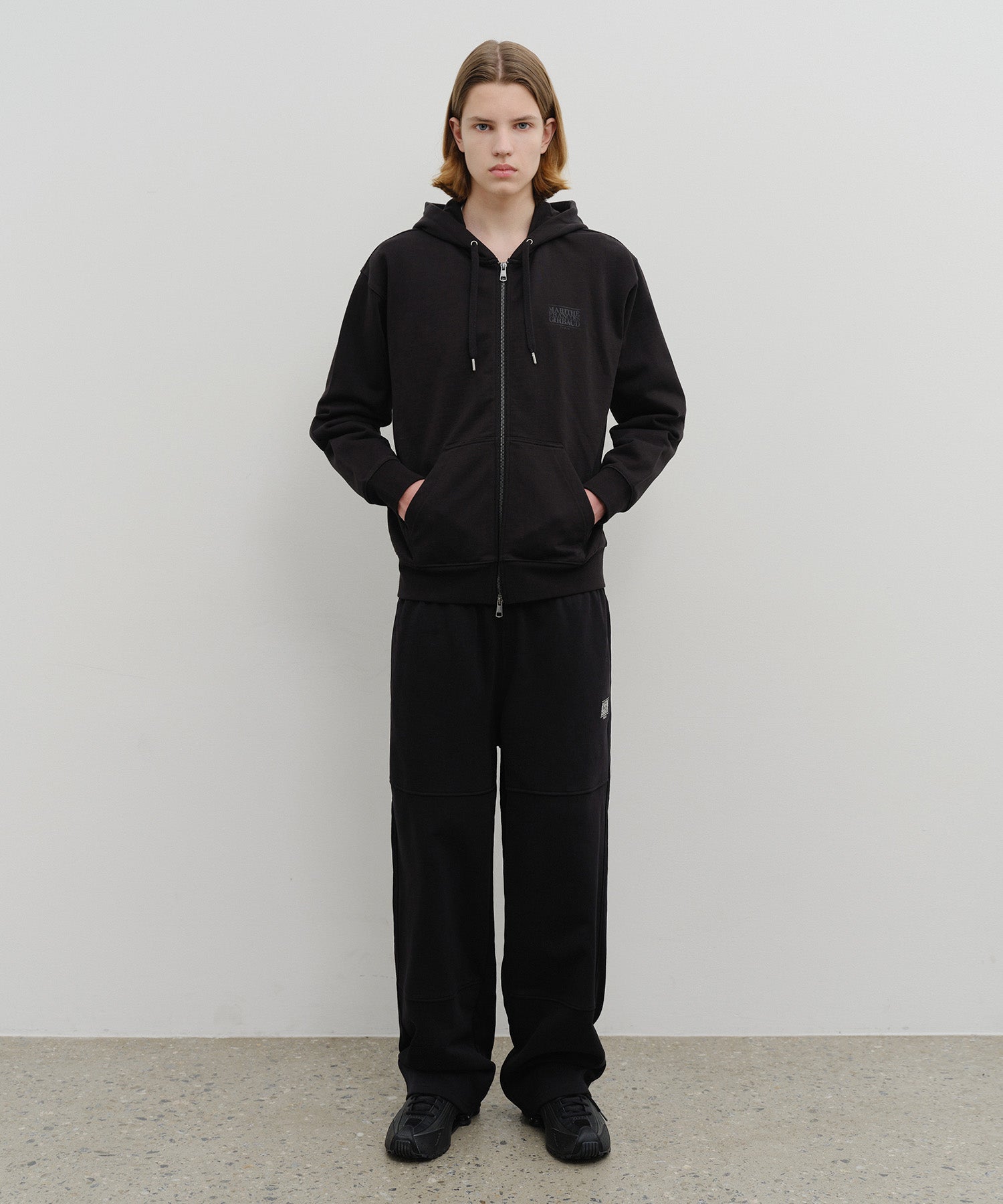 CLASSIC LOGO HOODIE ZIPUP