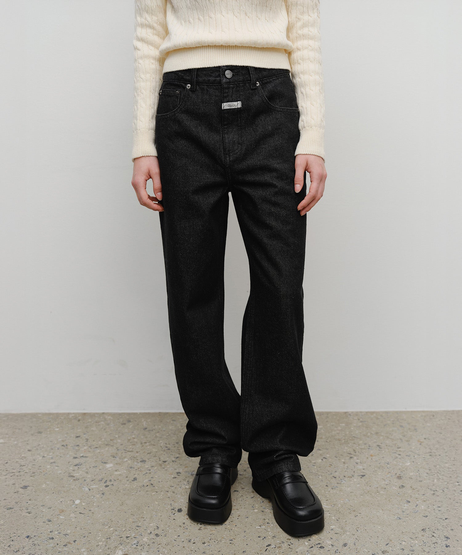 W STRAIGHT FIT RAW DENIM PANTS