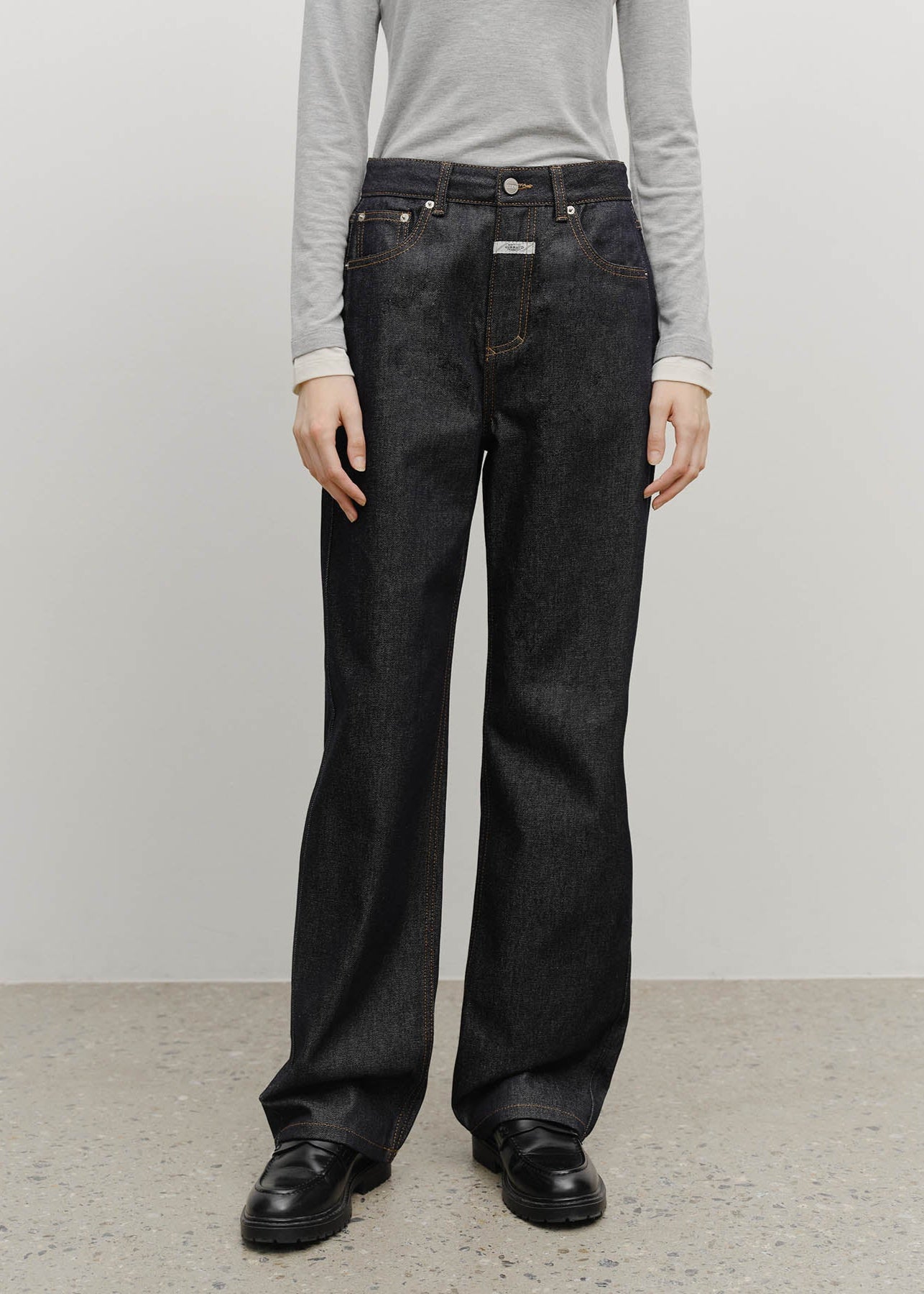 W STRAIGHT FIT RAW DENIM PANTS