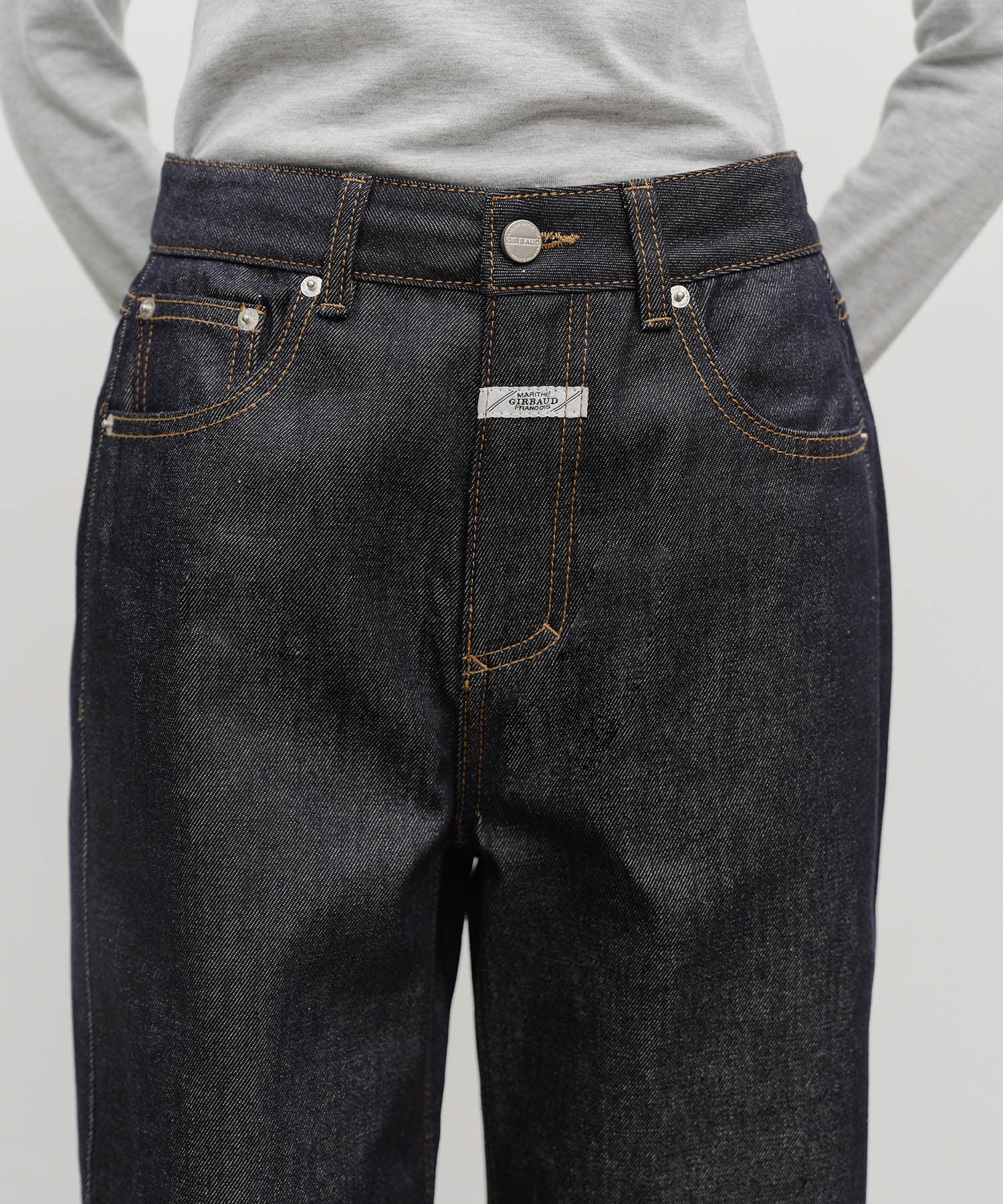 W STRAIGHT FIT RAW DENIM PANTS