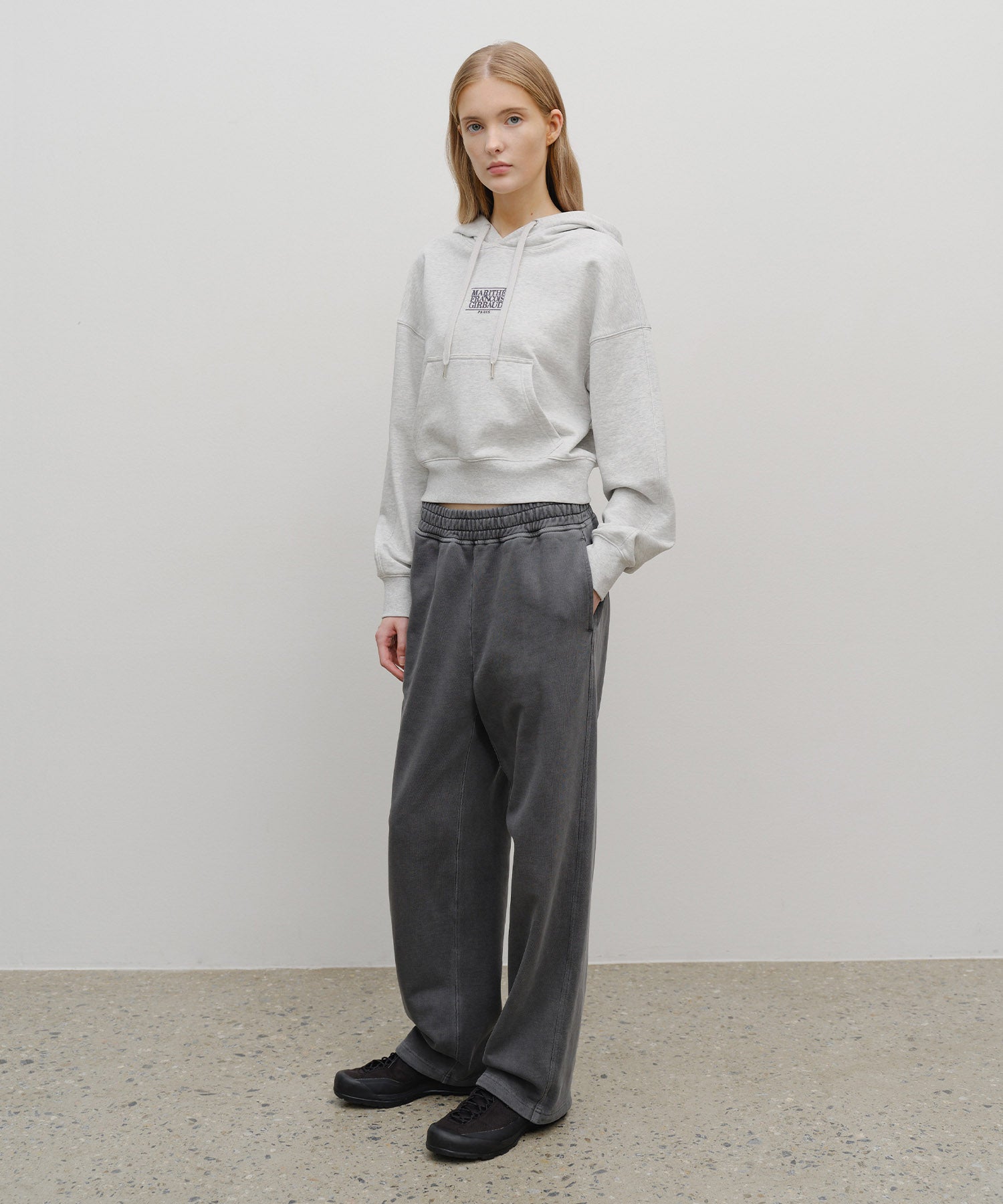 W SMALL CLASSIC LOGO CROP HOODIE
