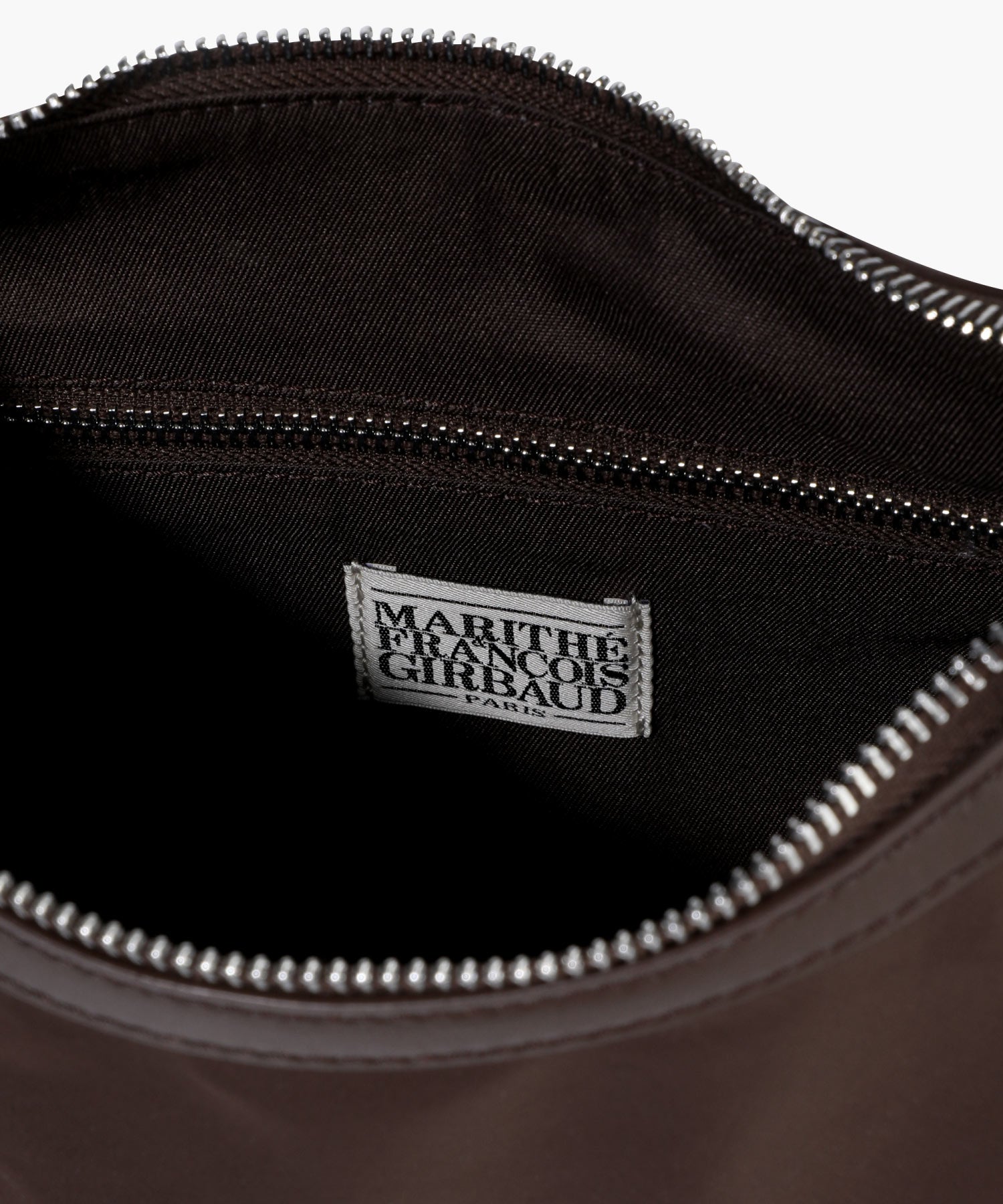 CLASSIC LOGO ROUND SHOULDER BAG