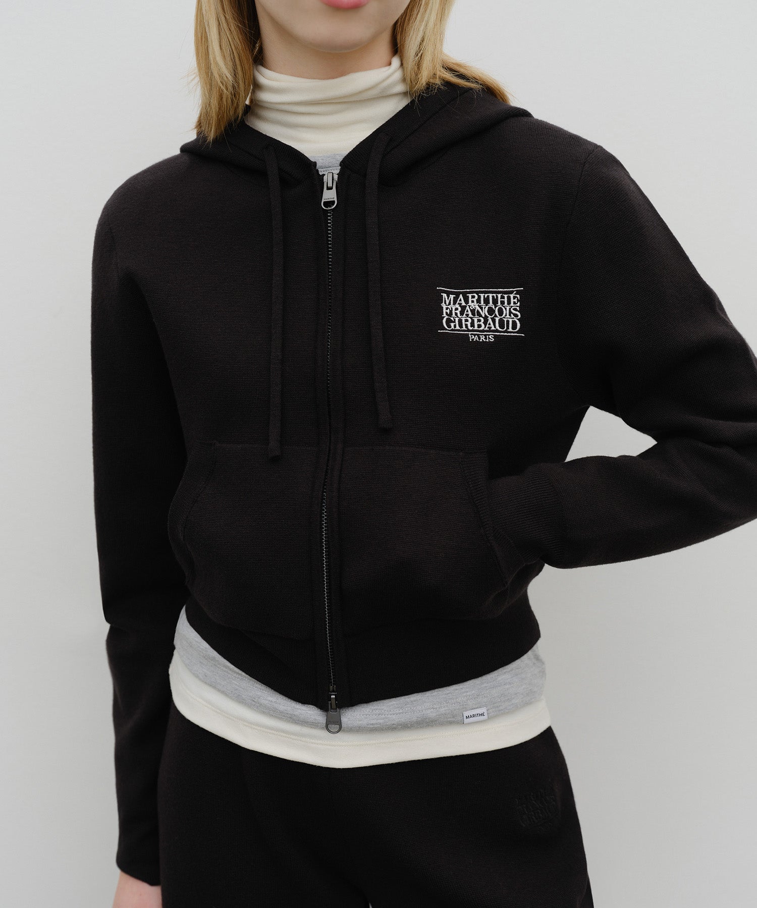 W CLASSIC LOGO CROP KNIT HOODIE ZIPUP
