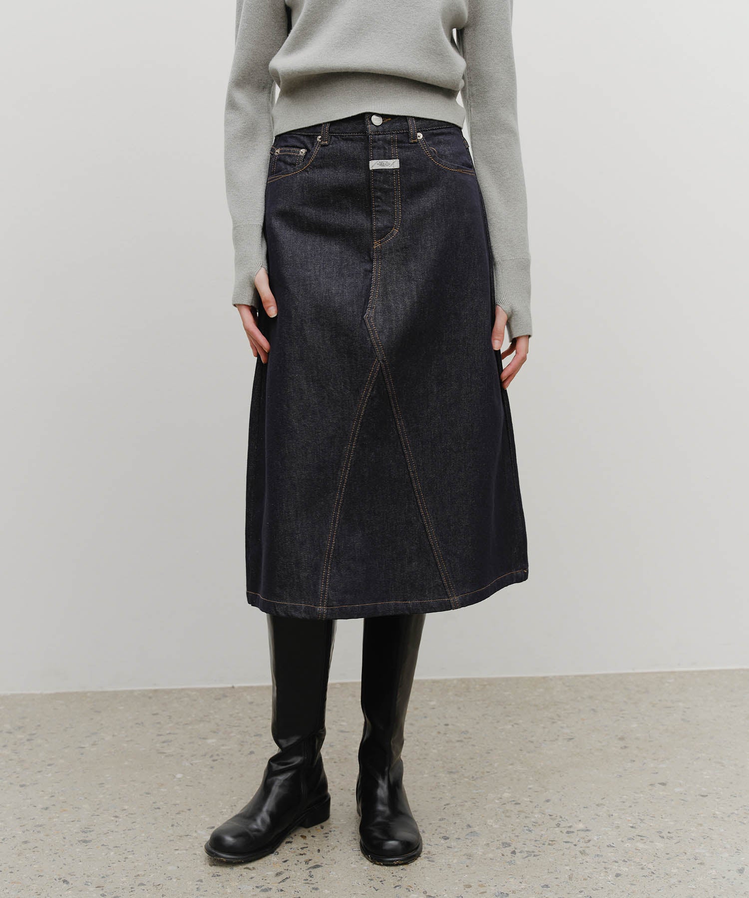 W A-LINE DENIM MIDI SKIRT