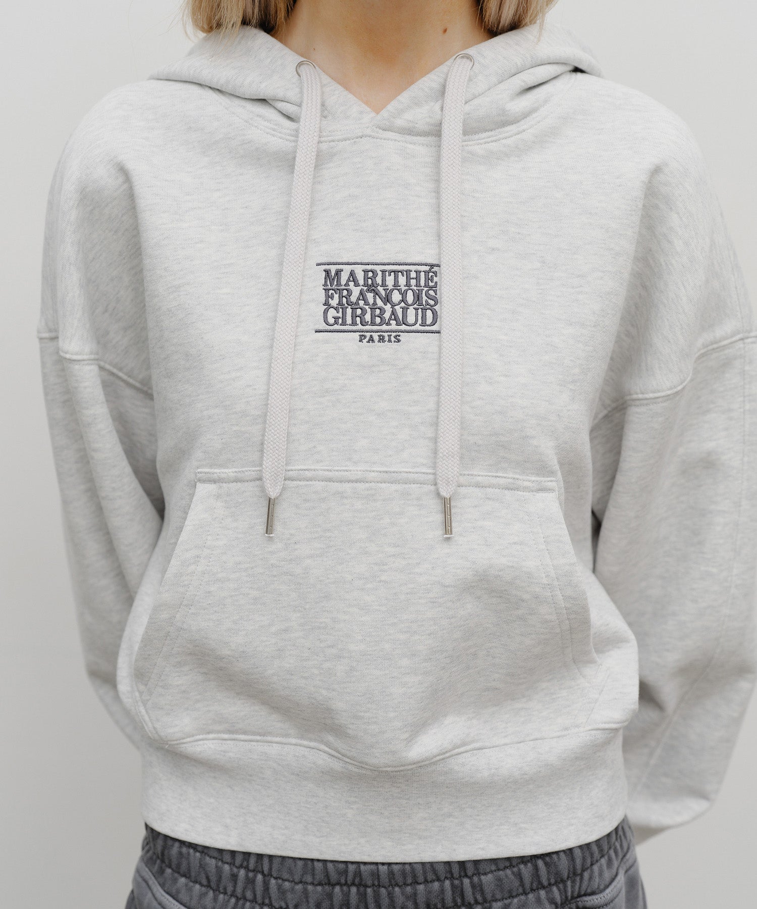 W SMALL CLASSIC LOGO CROP HOODIE