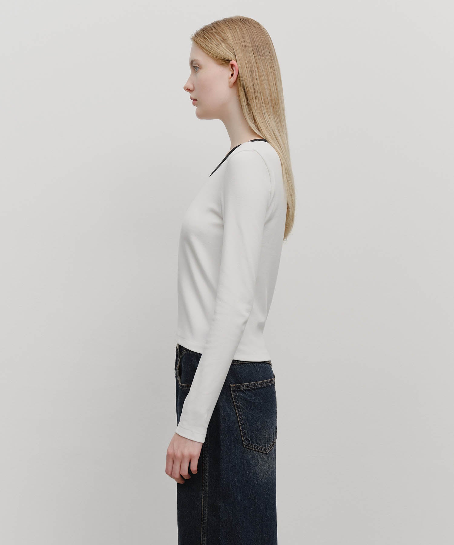 W DEEP NECK LONG SLEEVE